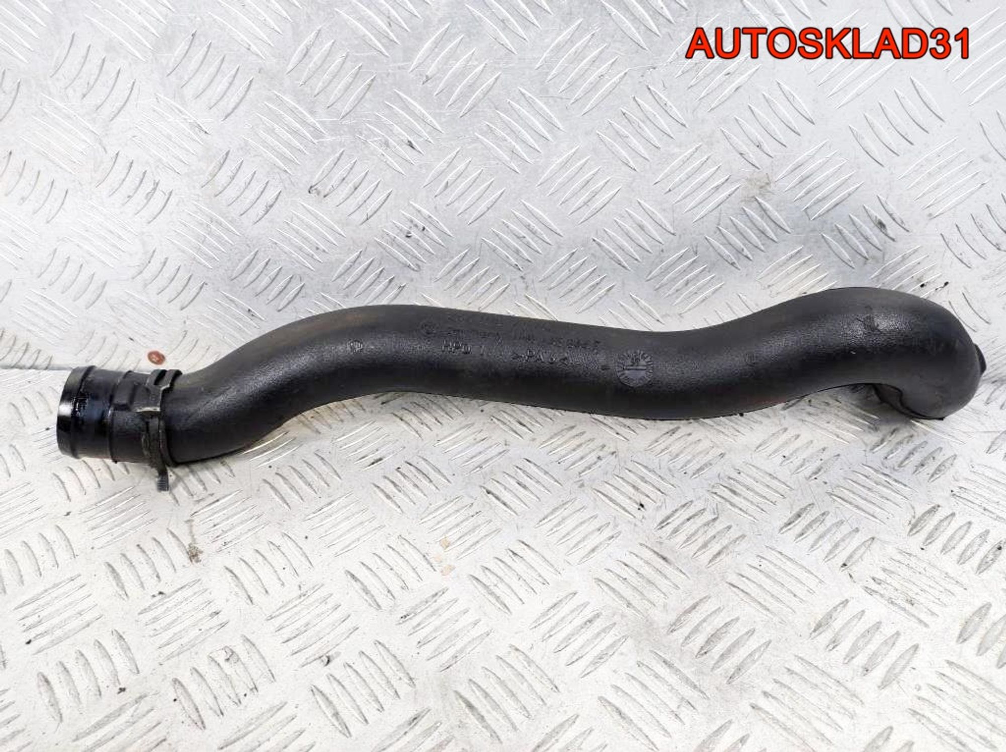 Патрубок интеркулера VW Golf Mk3 1H0145844F, 900 рублей, Дубовое