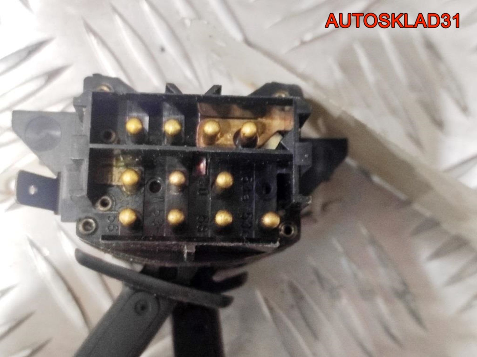 Переключатель стеклоочистителя Ford Sierra 87BG11K655CA, 1000 рублей, Дубовое