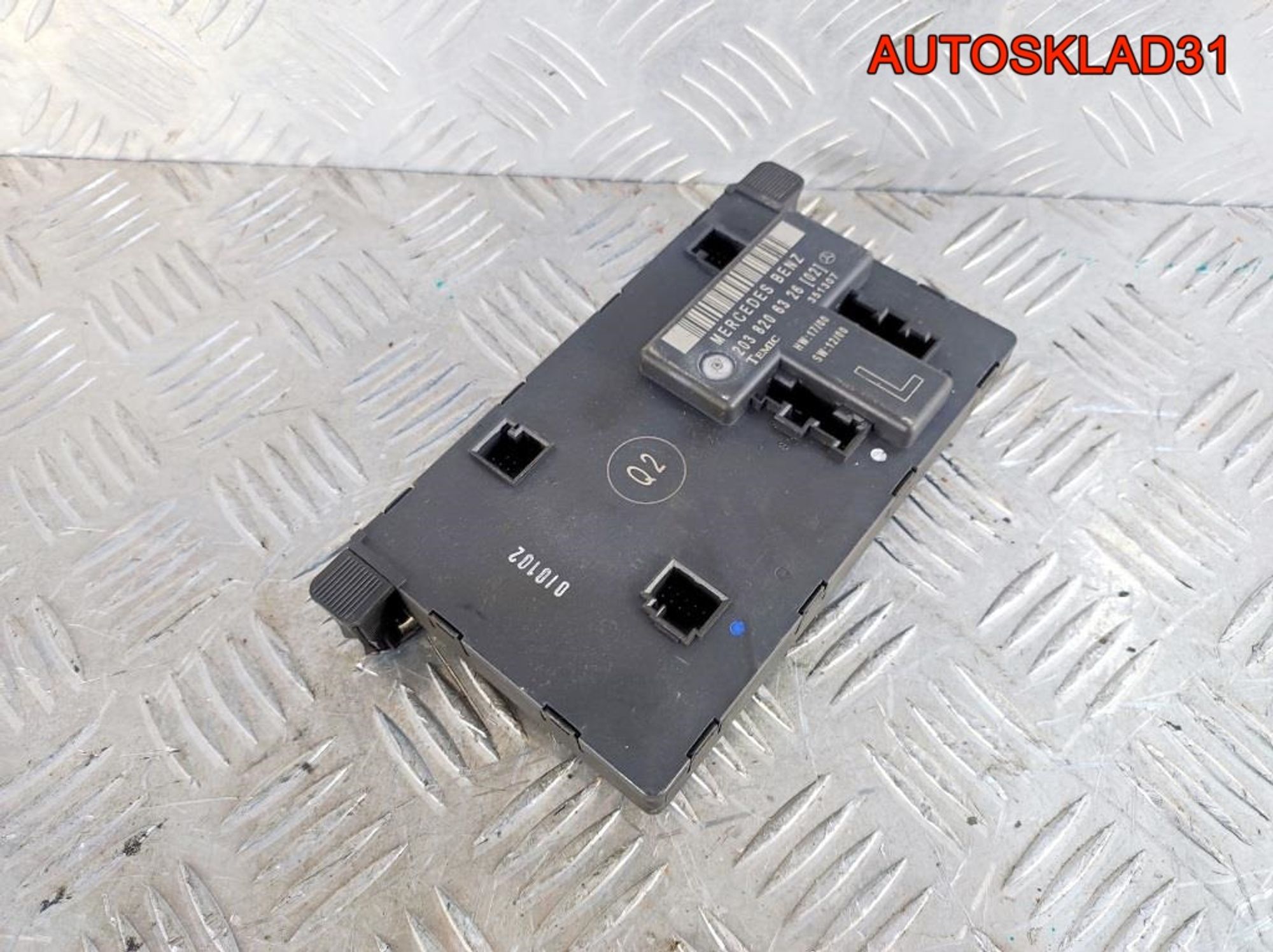 Блок комфорта п/л двери Mercedes W203 A2038206326, 1300 рублей, Дубовое