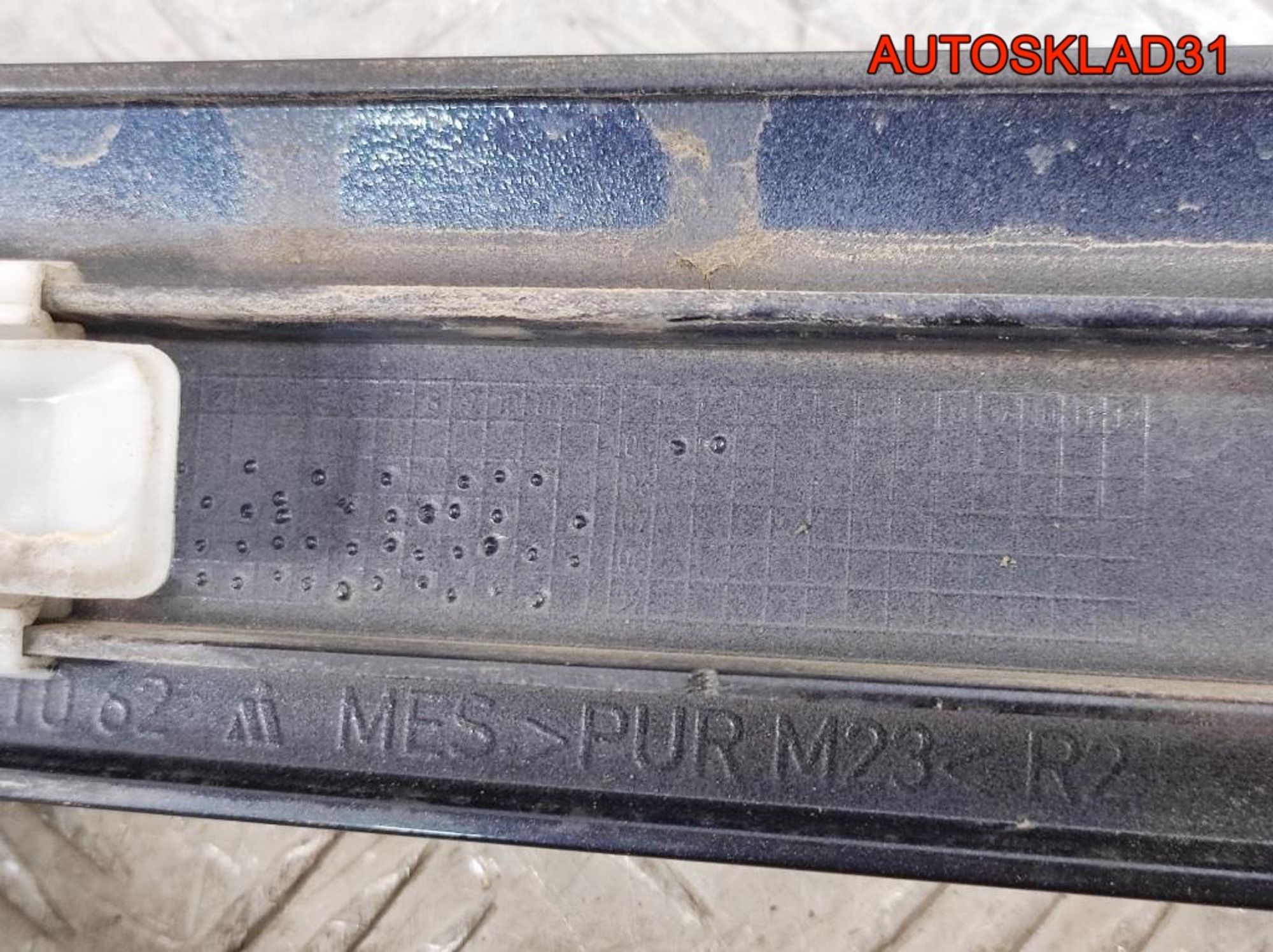Молдинг передней правой двери Mercedes W211 A2116901062, 1400 рублей, Дубовое