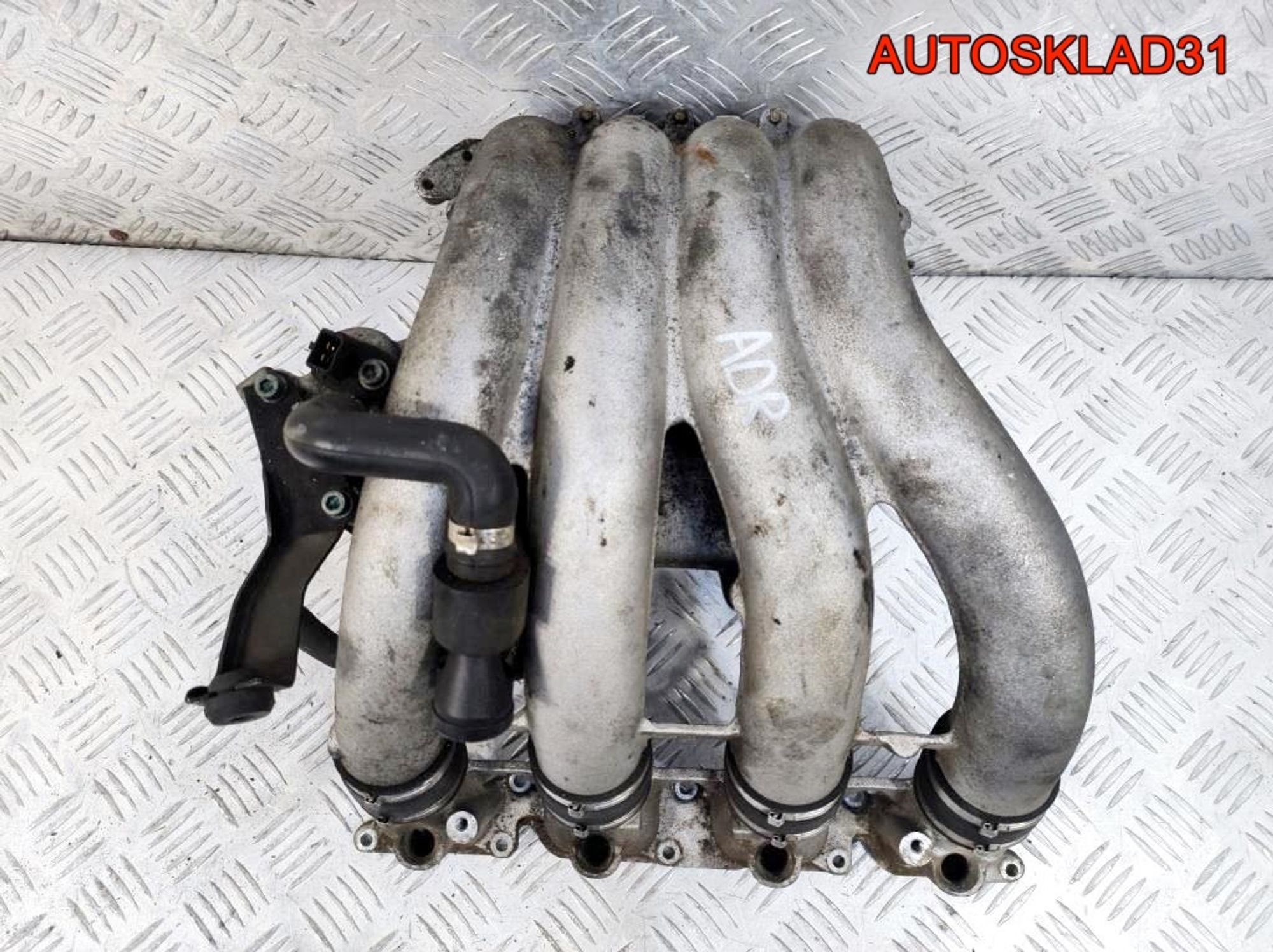 Коллектор впускной VW Passat B5 1,8 ADR 058133205B, 1700 рублей, Дубовое