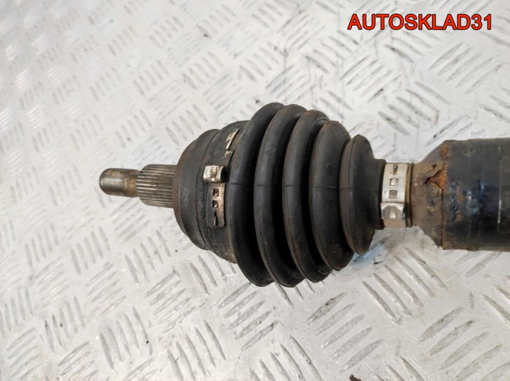 Полуось передняя правая Audi A3 8L 1J0407272AB, 4100 рублей, Дубовое
