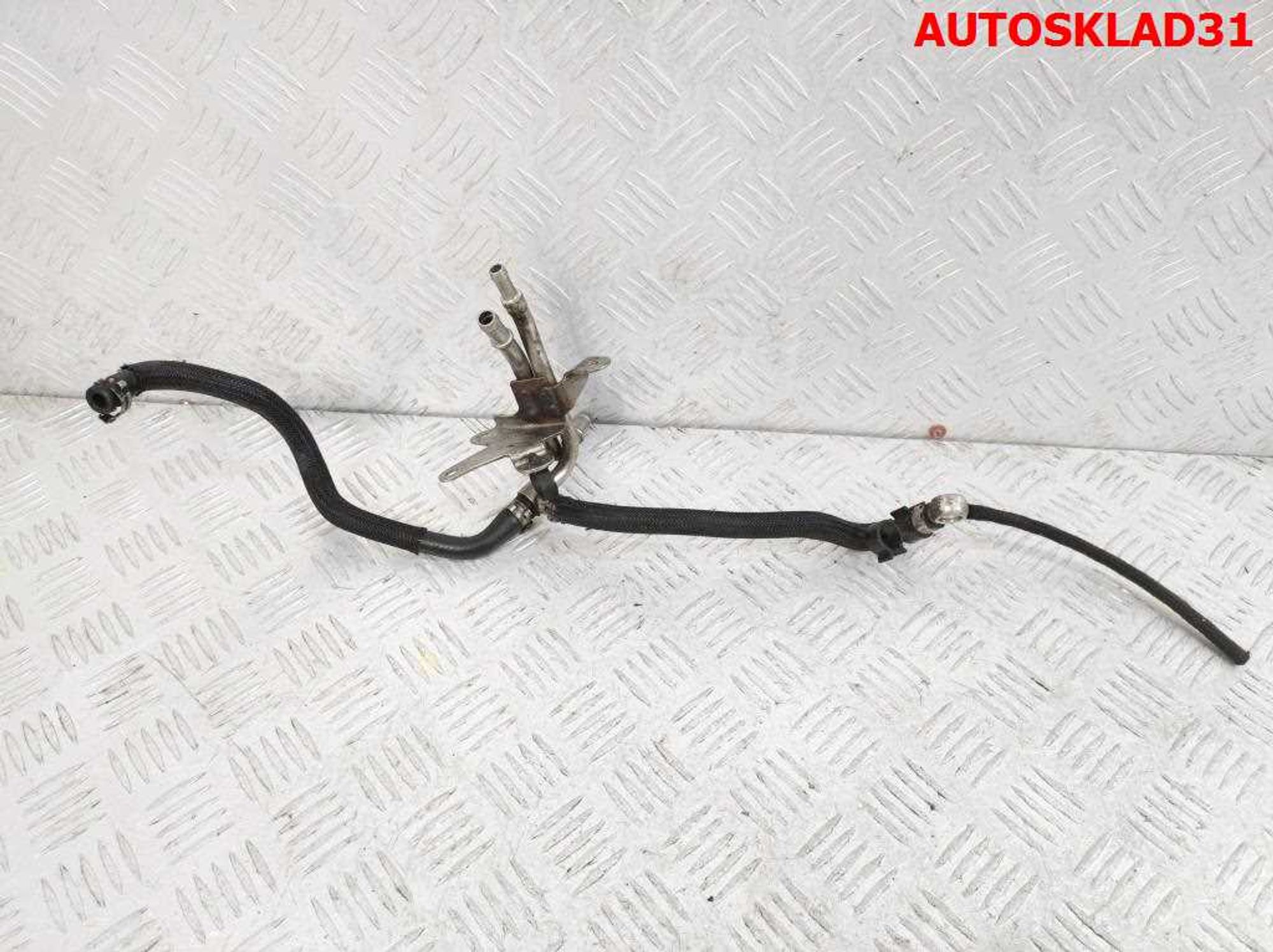 Топливная трубка Mercedes-Benz W203 2,2 Дизель A6460700532, 600 рублей, Дубовое