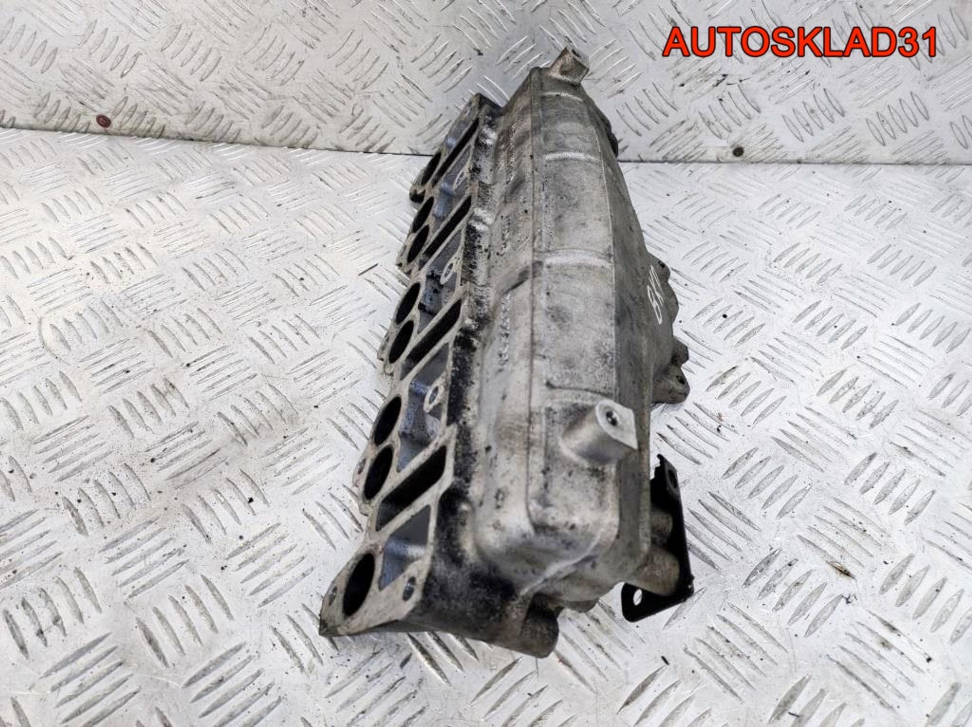 Коллектор впускной VW Passat B6 2,0 BKP 03G129713, 2100 рублей, Дубовое