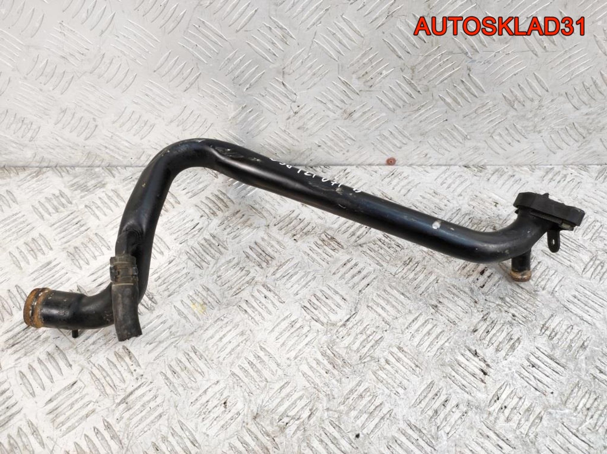 Трубка охлаждающей жидкости VW Passat B5 1,8 Бензин 058121071B, 600 рублей, Дубовое