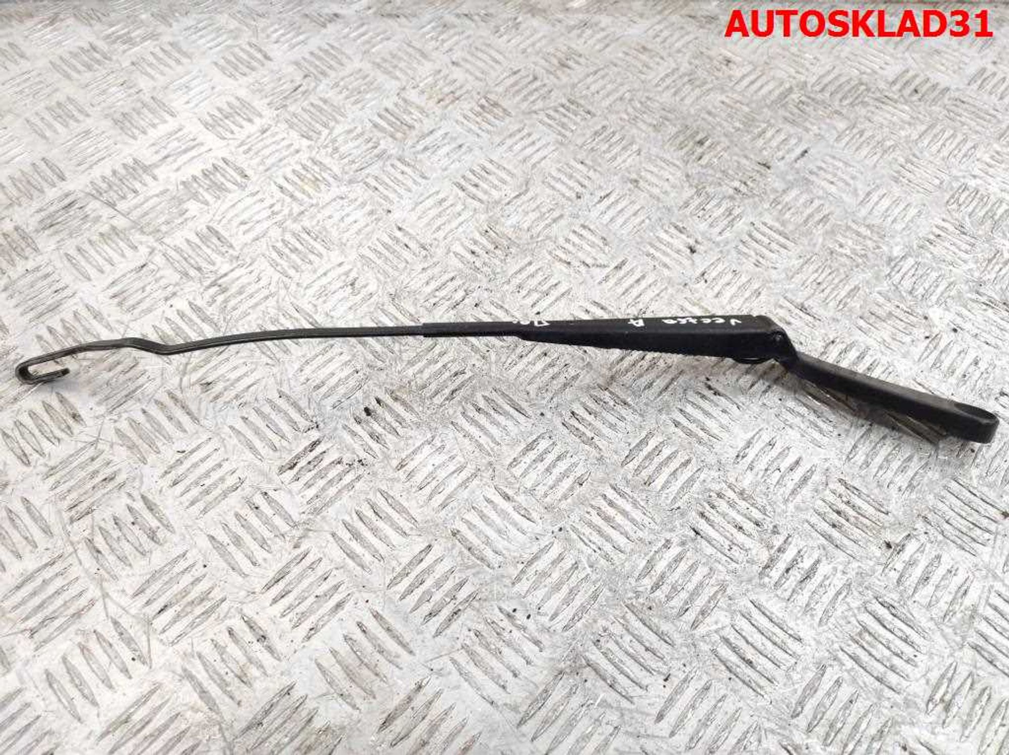 Поводок стеклоочистителя правый Opel Vectra A 90504487, 1200 рублей, Дубовое