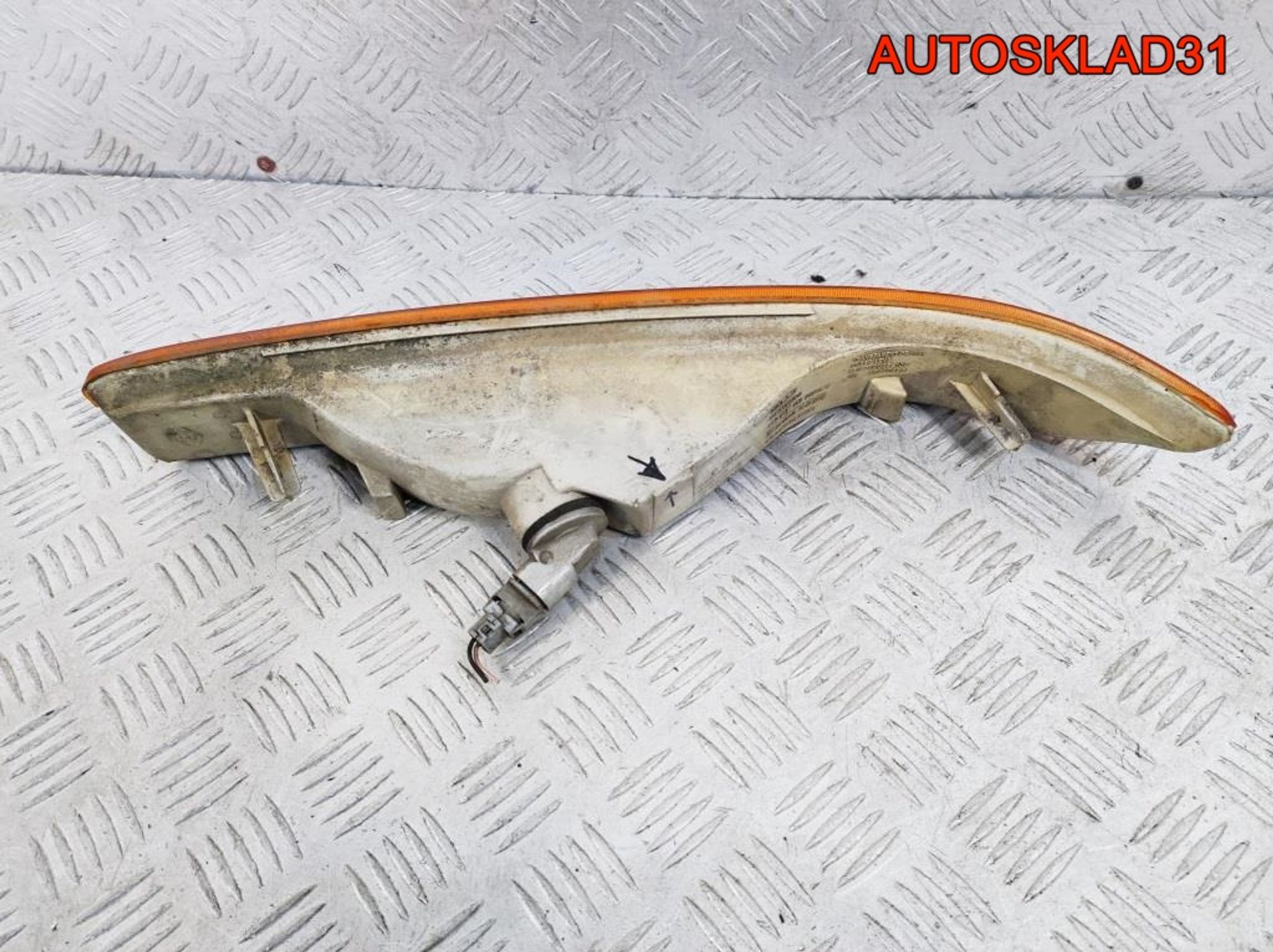 Поворотник правый Renault Master 7700353947, 2100 рублей, Дубовое