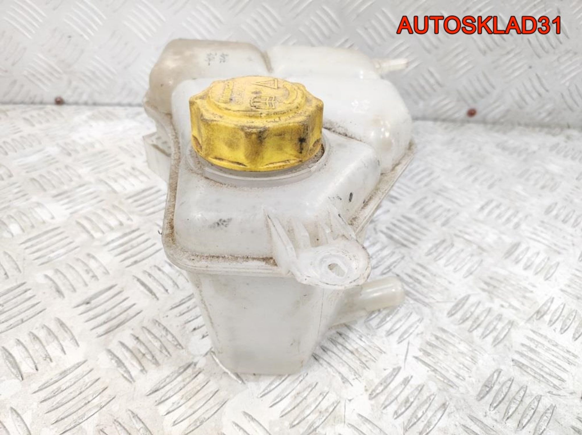 Бачок расширительный Ford Fiesta 5 2S6H8K218AE, 1000 рублей, Дубовое