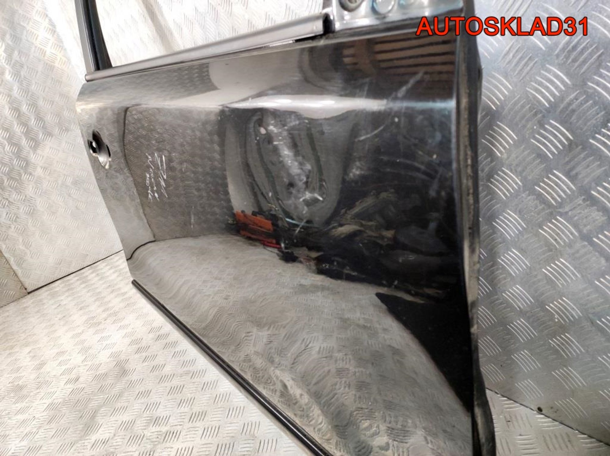 Дверь передняя правая Nissan Note E11 H01009U0M0, 12200 рублей, Дубовое