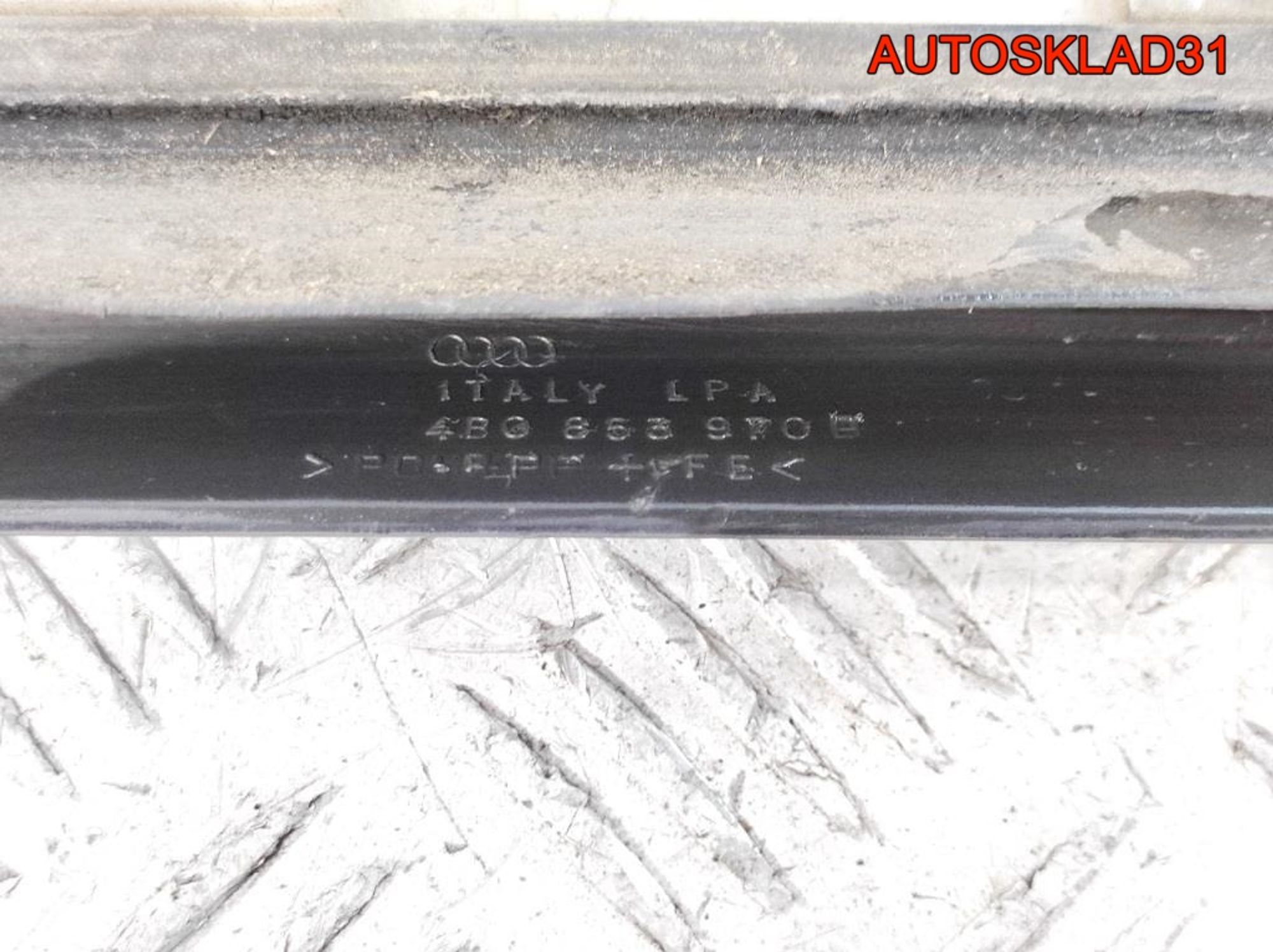Молдинг задней правой двери Audi A6 C5  4B0853970D, 2000 рублей, Дубовое