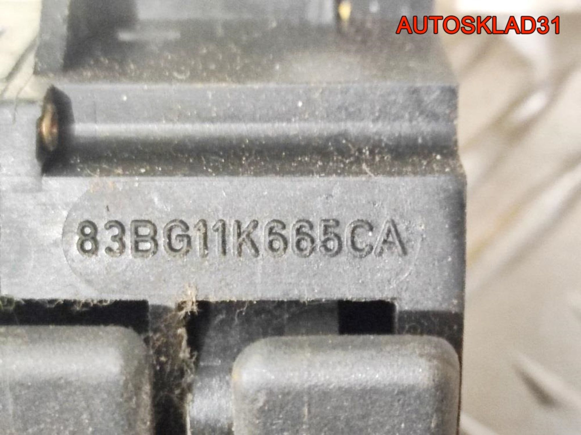 Переключатель стеклоочистителя Ford Sierra 83BG11K665CA, 1000 рублей, Дубовое