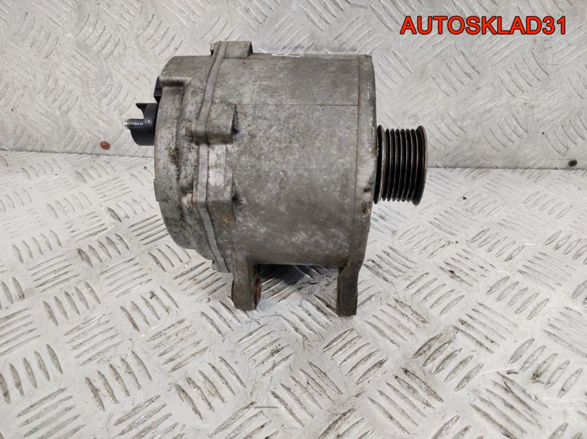 Генератор 190A Audi A8 D3 6.0BHT Бензин 07C903021H, 13500 рублей, Дубовое