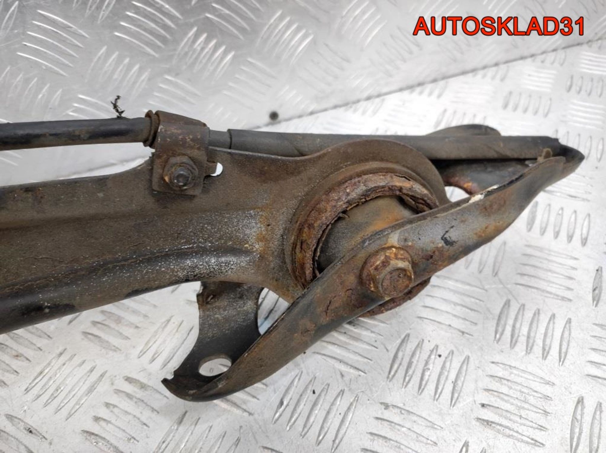 Кулак задний правый в сборе Honda Shuttle 2.3  F23A7, 6000 рублей, Дубовое