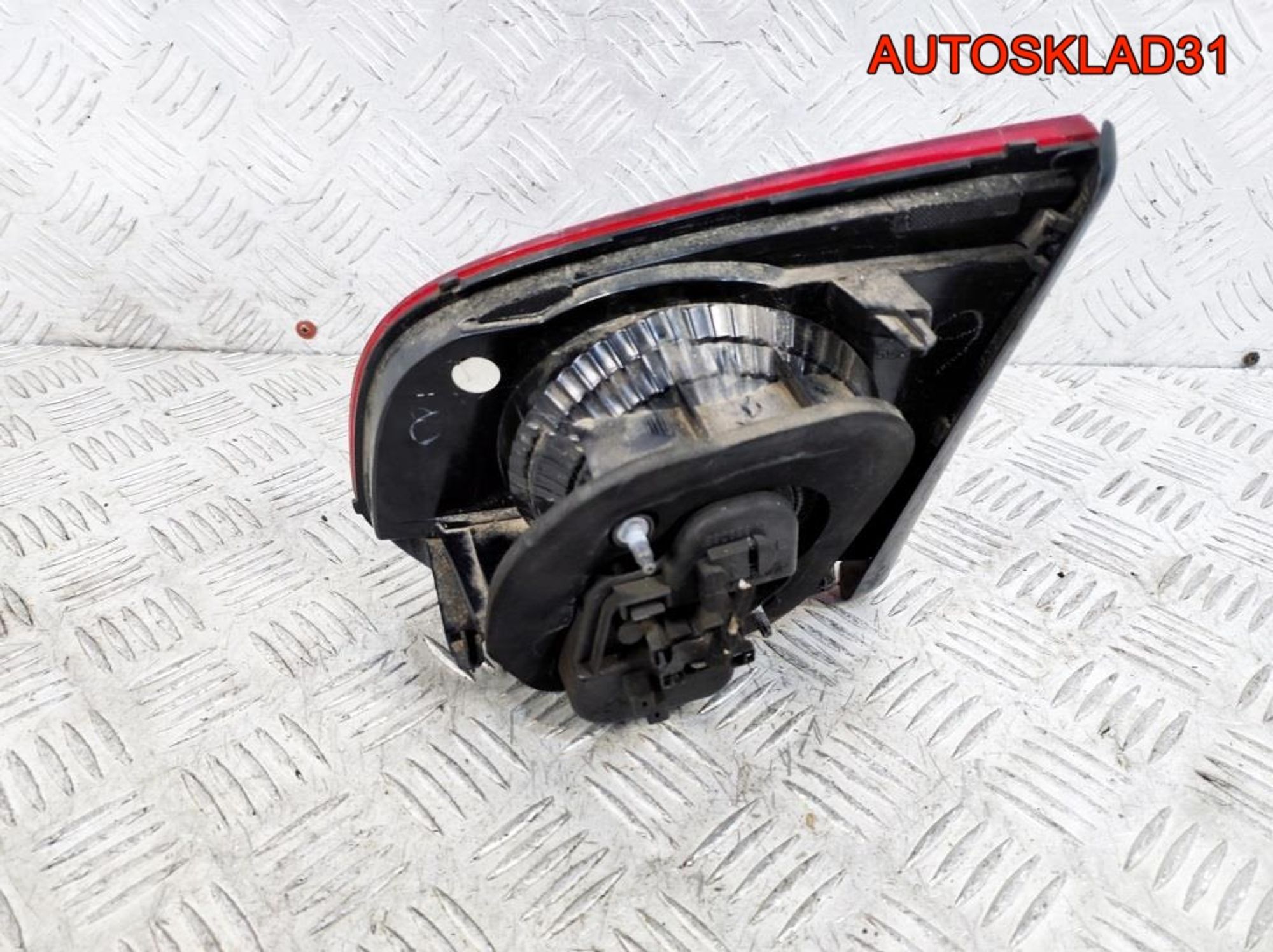 Фонарь внутренний левый VW Golf 6 5K0945093G, 3300 рублей, Дубовое