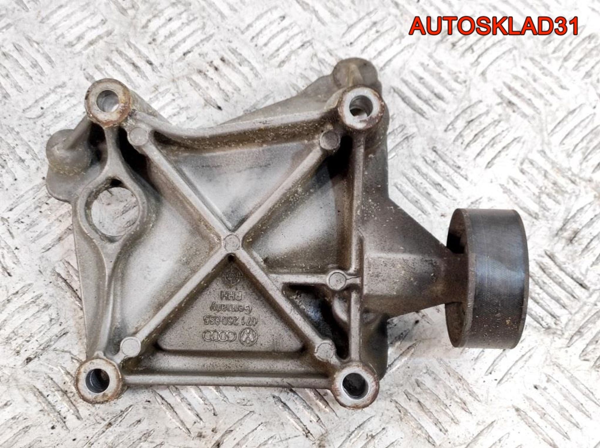 Кронштейн кондиционера VW Passat B5+ 2,3 AZX 071260885, 500 рублей, Дубовое