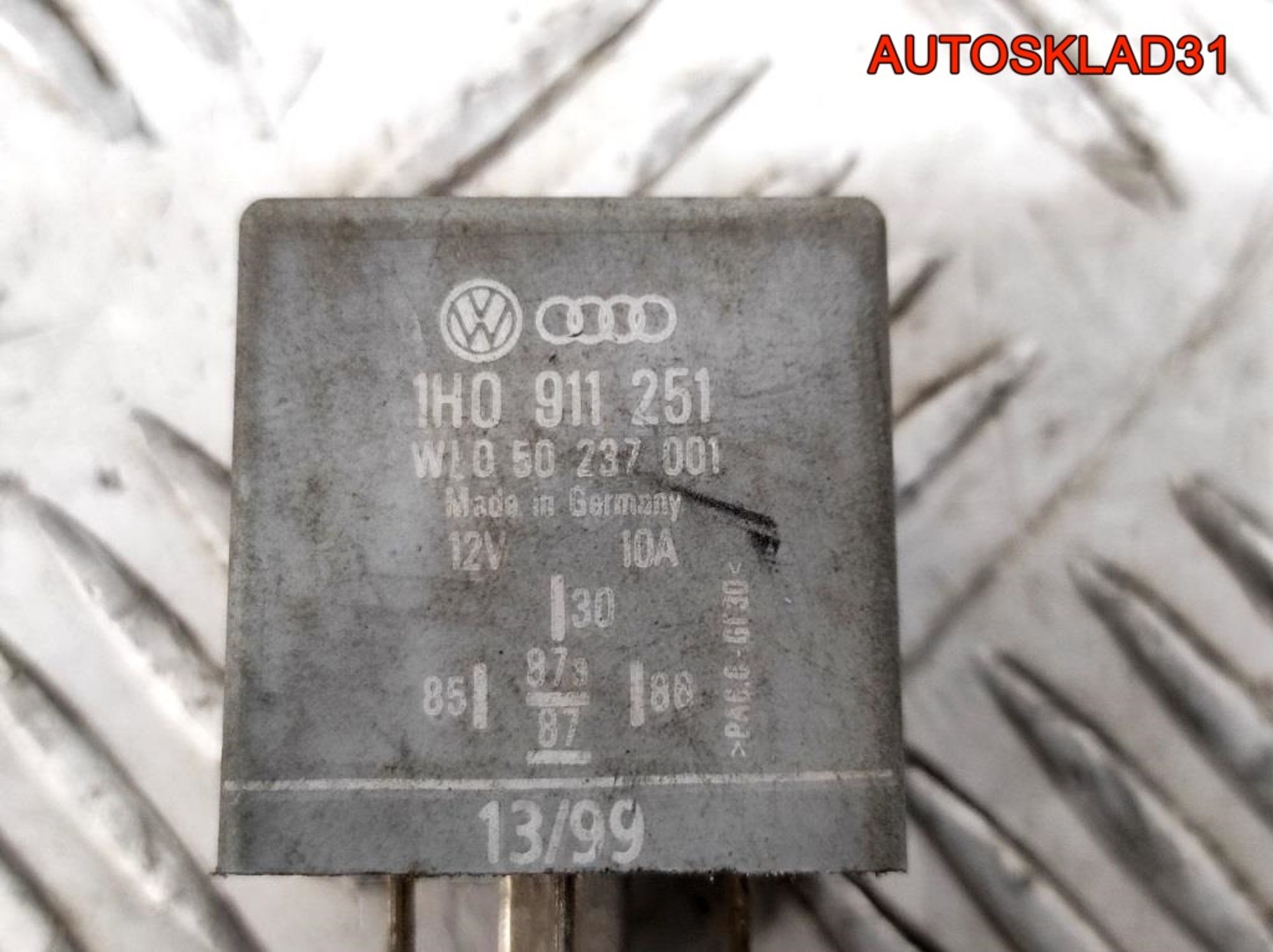 Реле топливного насоса Skoda Fabia 1 1H0911251, 600 рублей, Дубовое