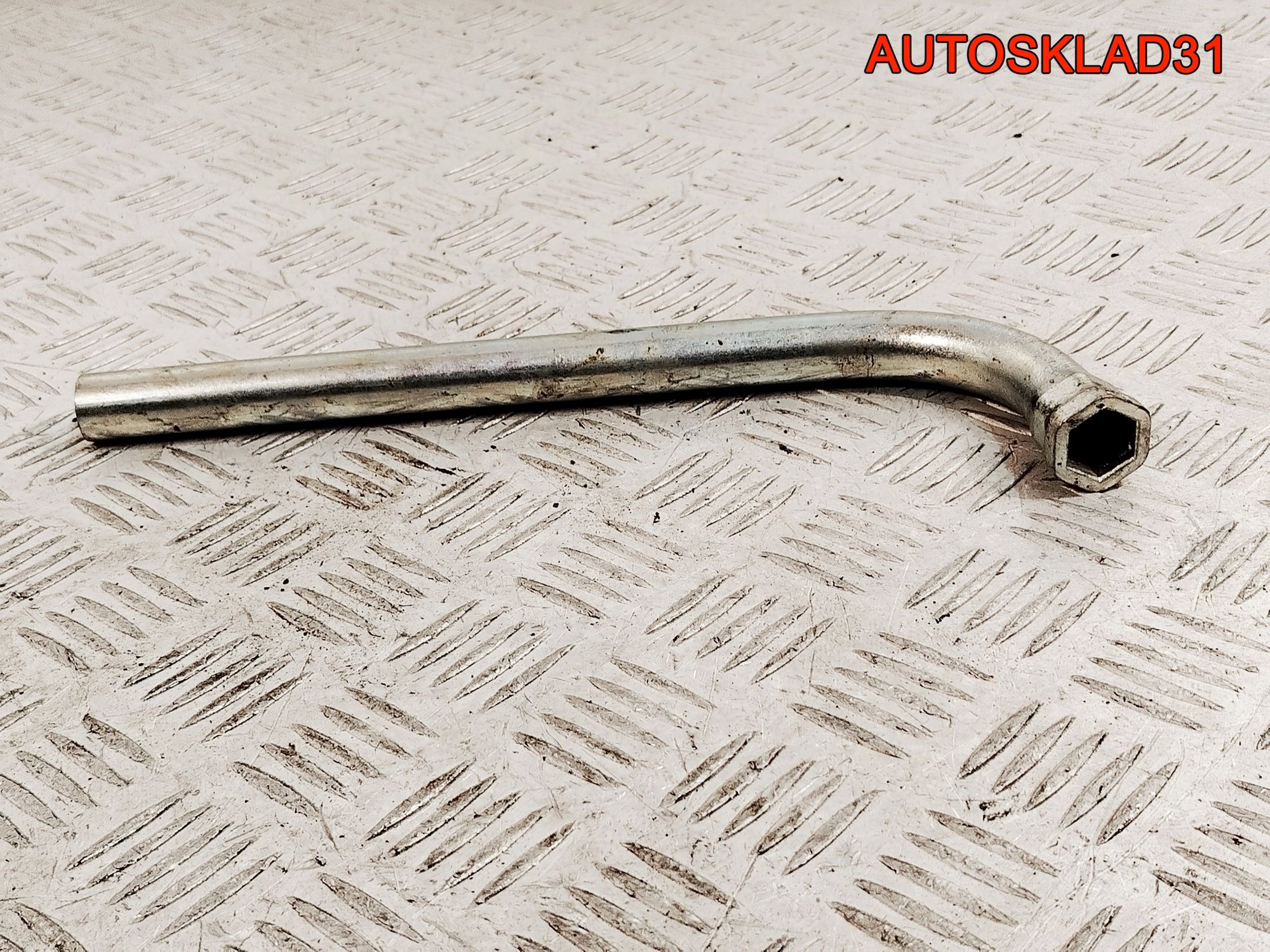 Ключ баллонный Audi A6 C5 4D0012219A, 700 рублей, Дубовое