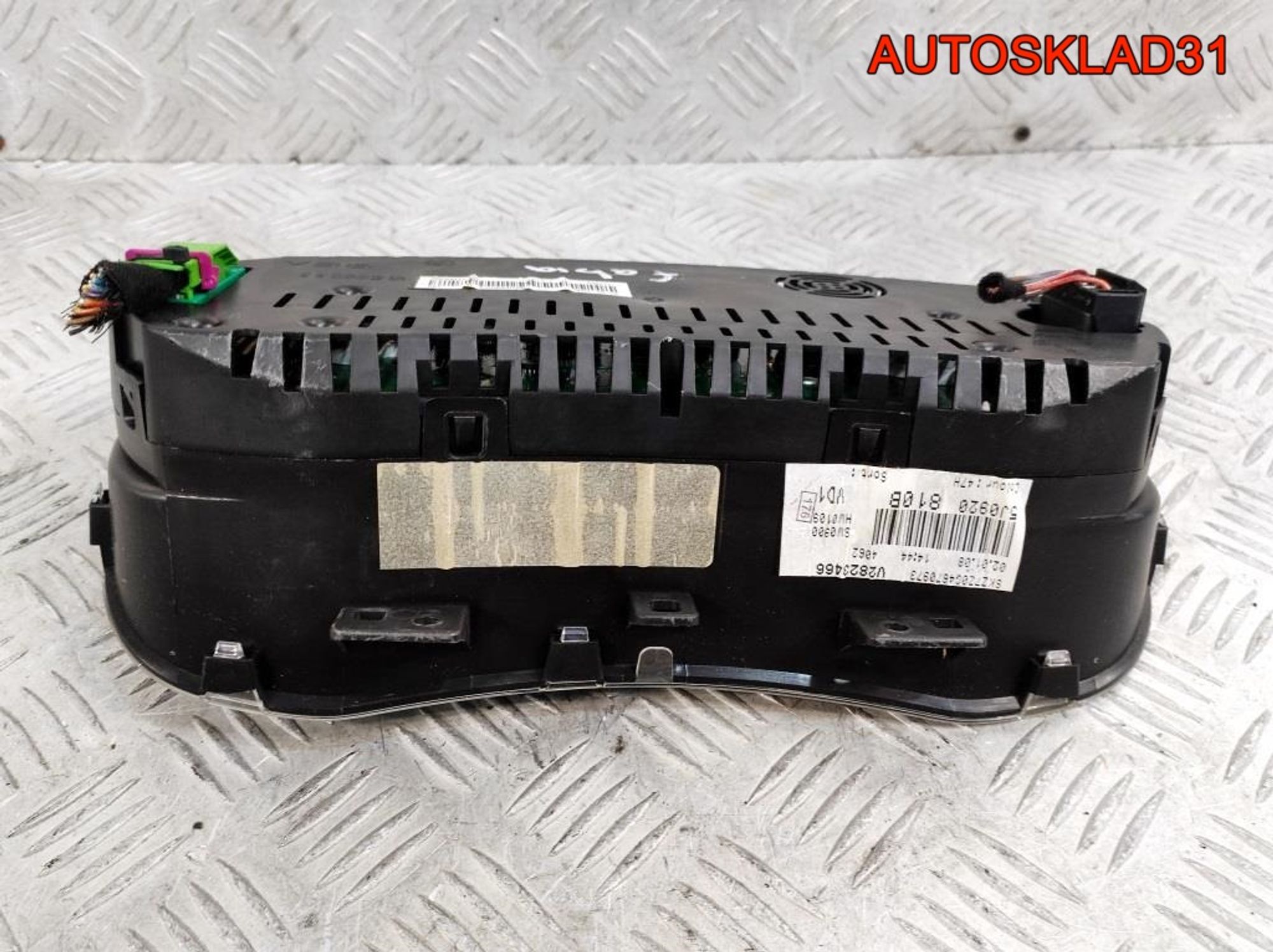 Панель приборов Skoda Fabia 1,2 бензин 5J0920810B, 4100 рублей, Дубовое