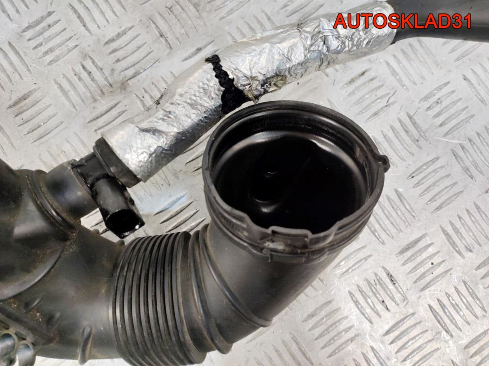 Патрубок воздушного фильтра Mercedes X204 651.912, 1500 рублей, Дубовое