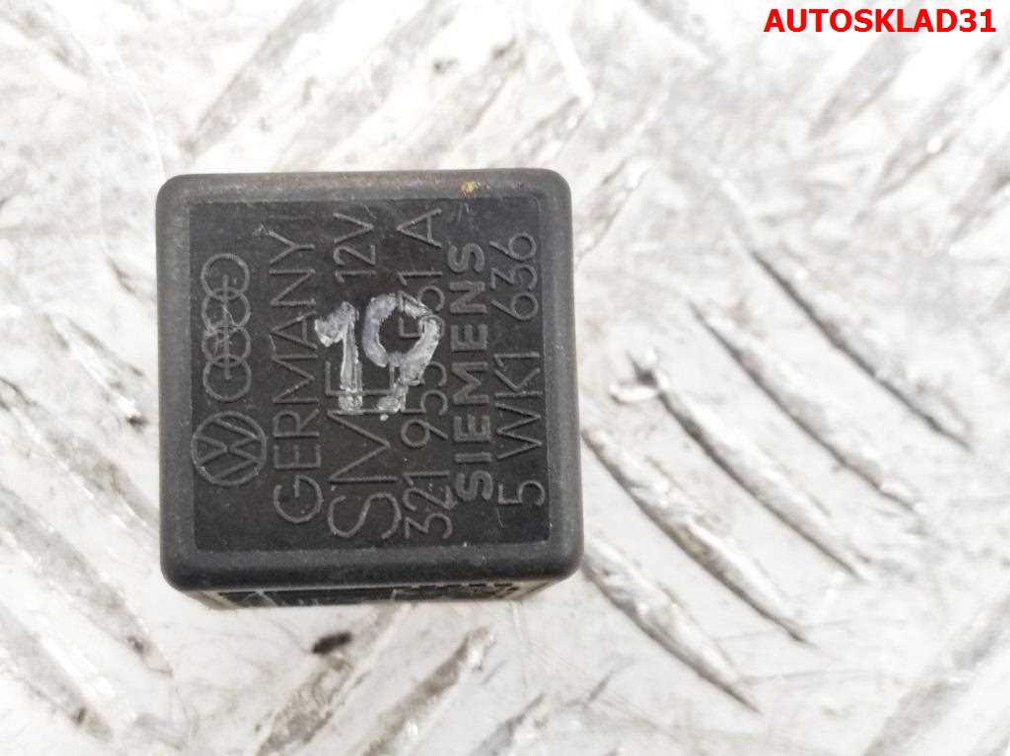 Реле стеклоочистителей 19 Audi 80 B4 321955531A, 600 рублей, Дубовое