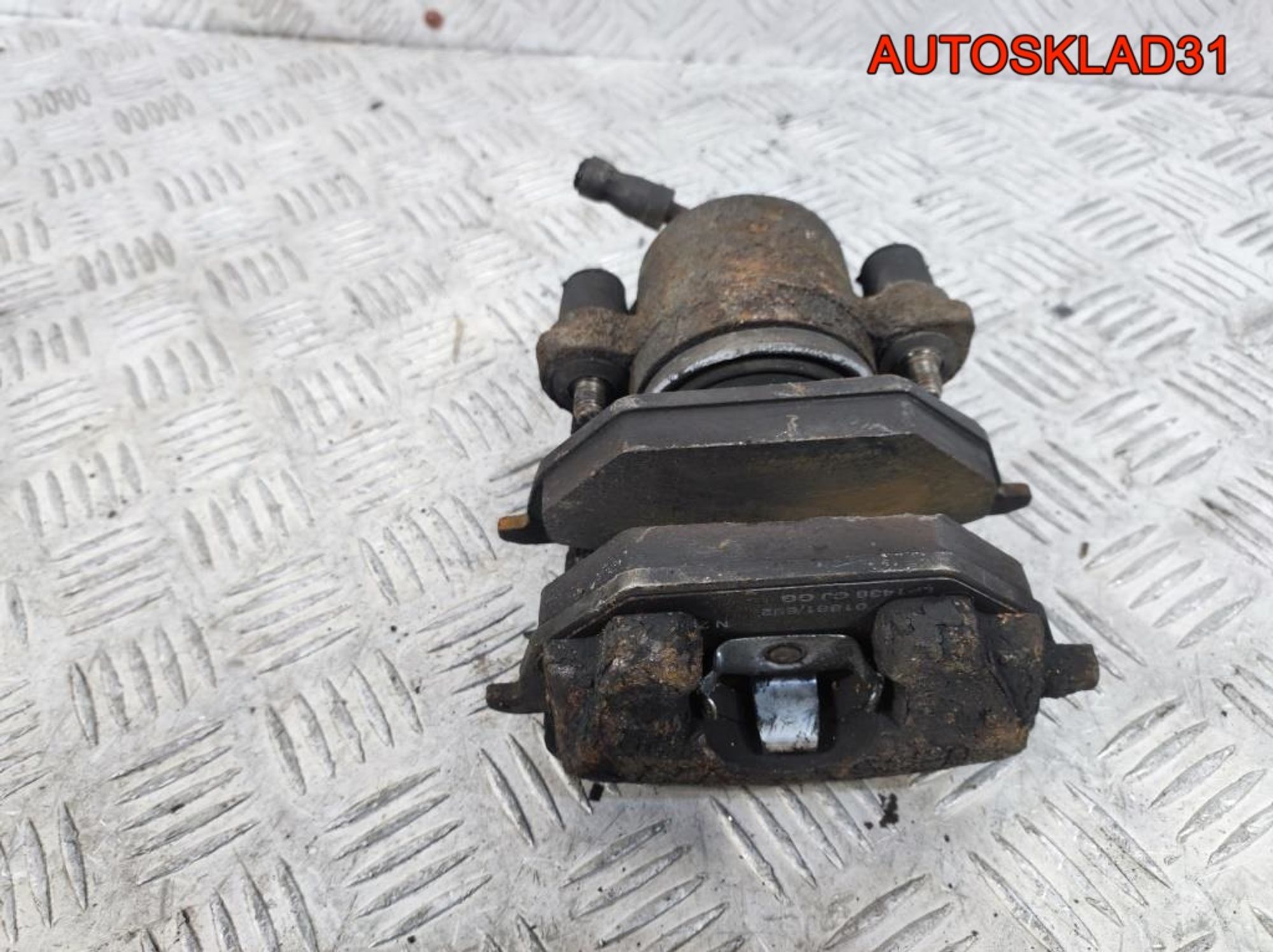 Суппорт тормозной передний левый VW Polo 9N, 1300 рублей, Дубовое
