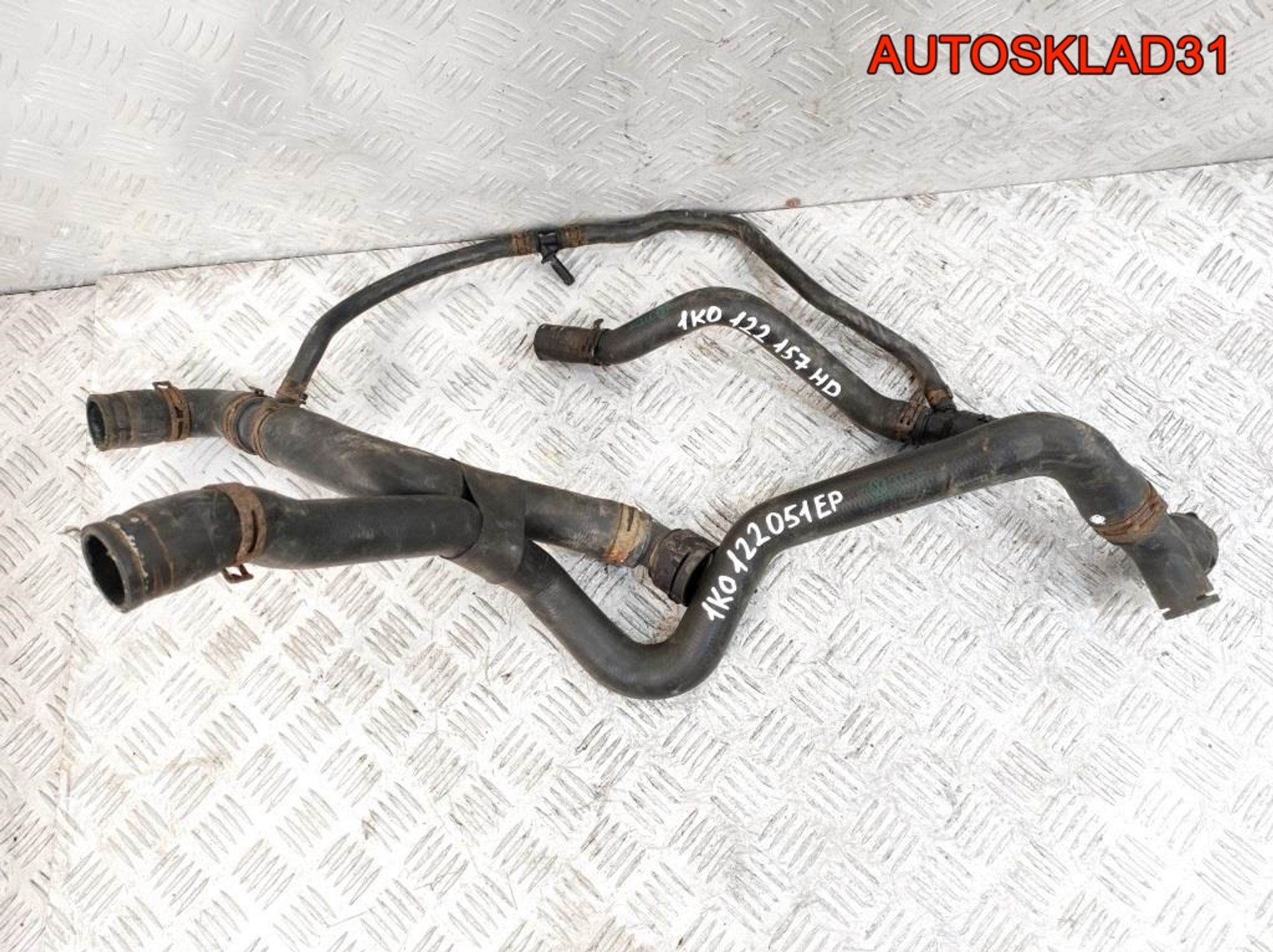 Патрубок радиатора VW Golf 5 1,4 Бензин 1K0122051EP, 2000 рублей, Дубовое