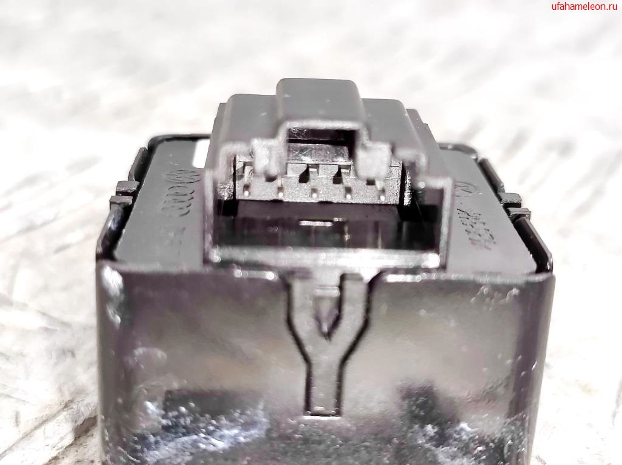 Кнопка аварийной сигнализации Audi A6 C7 4G 4G0941509, 1500 рублей, Дубовое