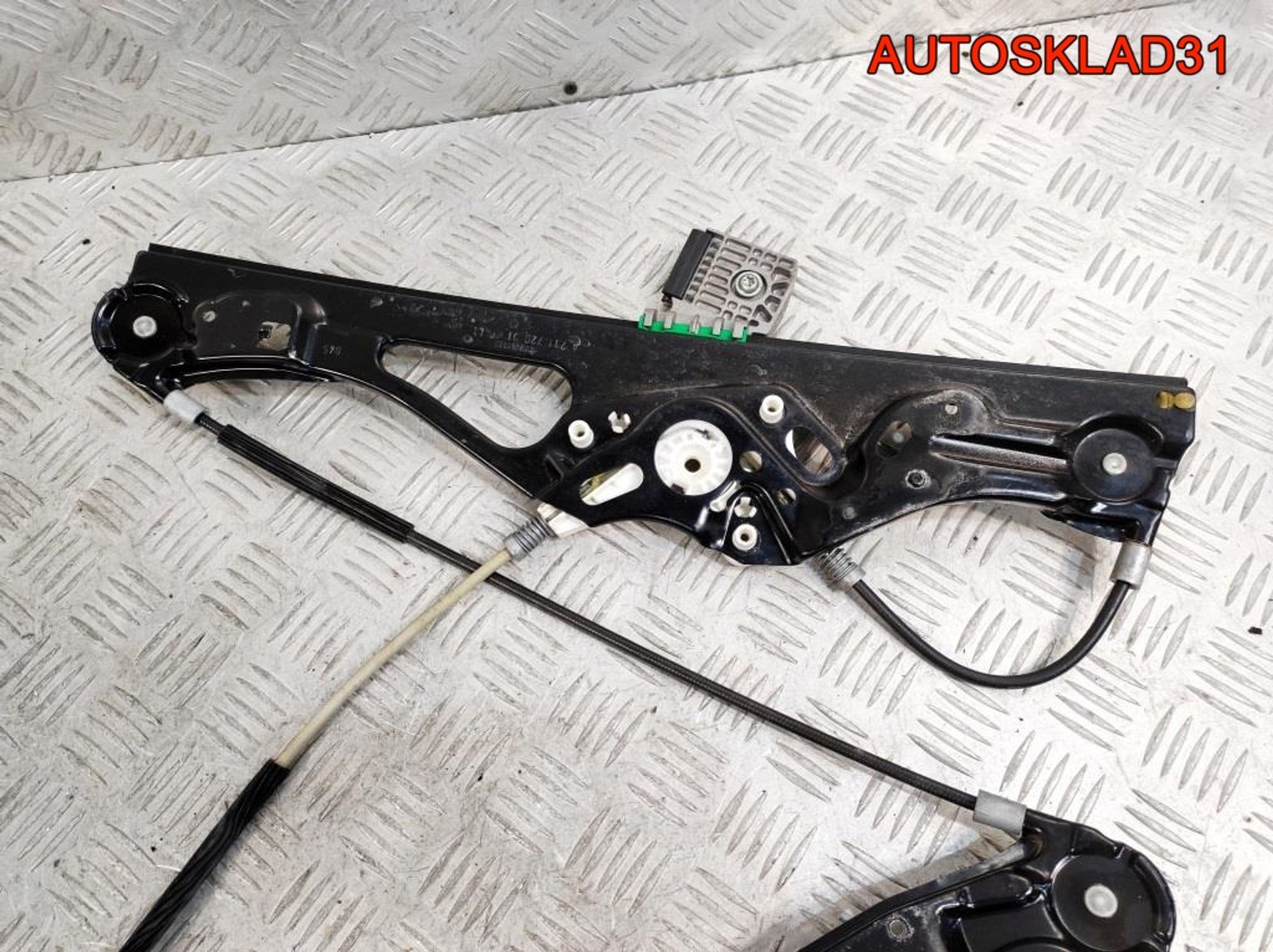 Стеклоподъемник передний левый Mercedes W211 A2117200146, 1800 рублей, Дубовое