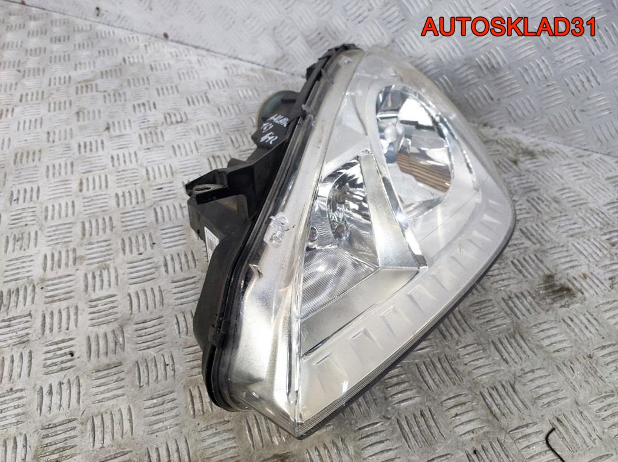 Фара левая Mercedes-Benz W169 A1698205761, 8100 рублей, Дубовое