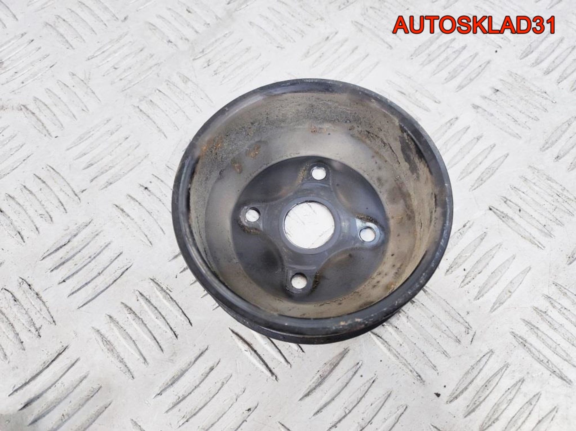 Шкив помпы Hyundai Starex H1 2.5 D4CB 252214A000, 500 рублей, Дубовое