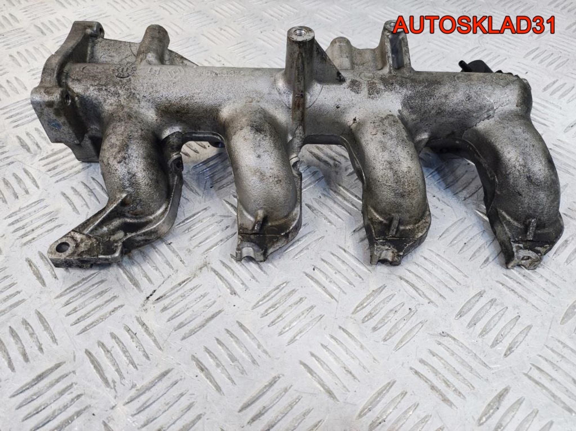 Коллектор впускной Renault Megane 2 F9Q 8200780072, 1300 рублей, Дубовое