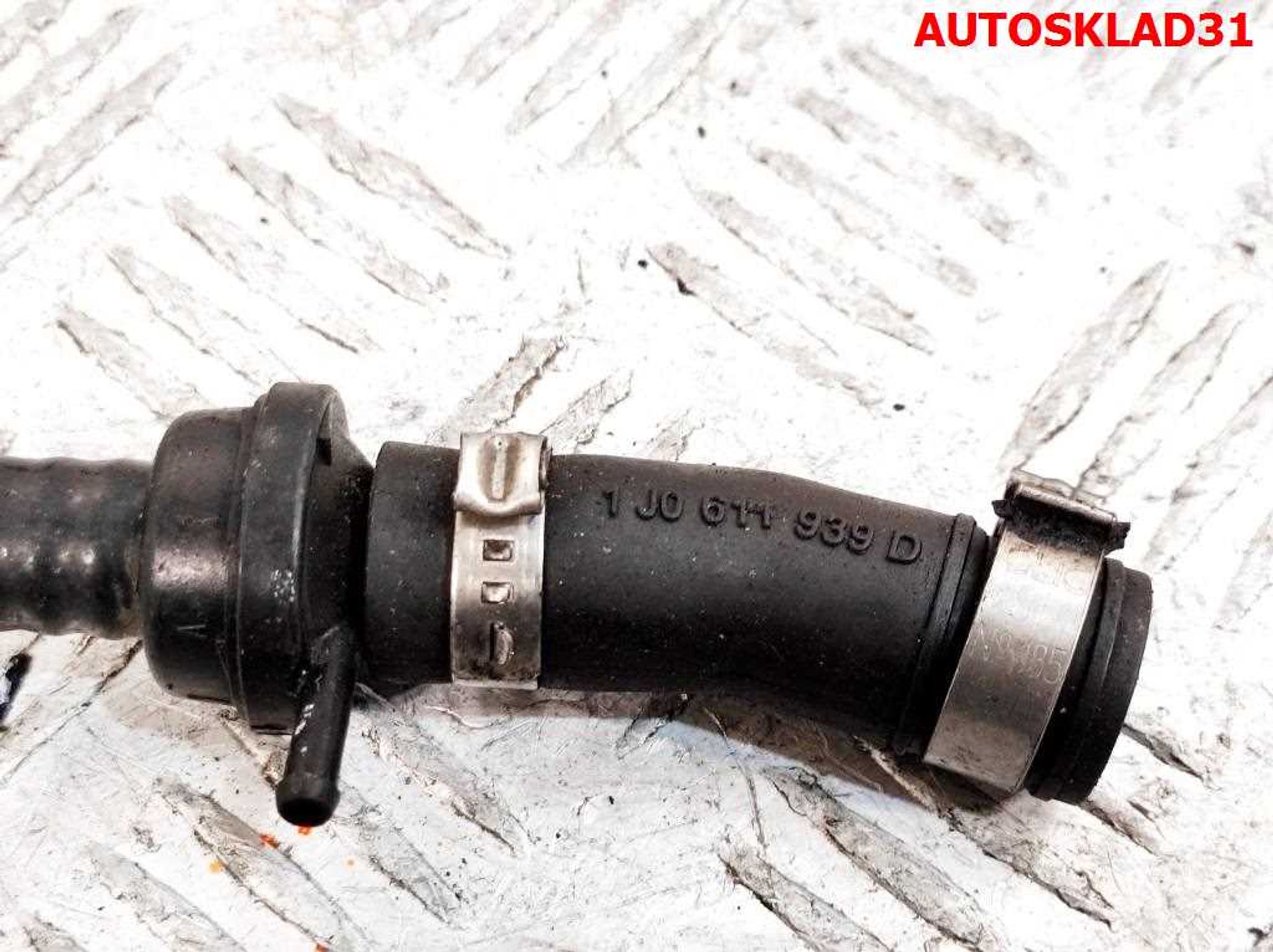 Трубка вакуумная VW Golf 4 1,6 Бензин 1J0612041G, 500 рублей, Дубовое