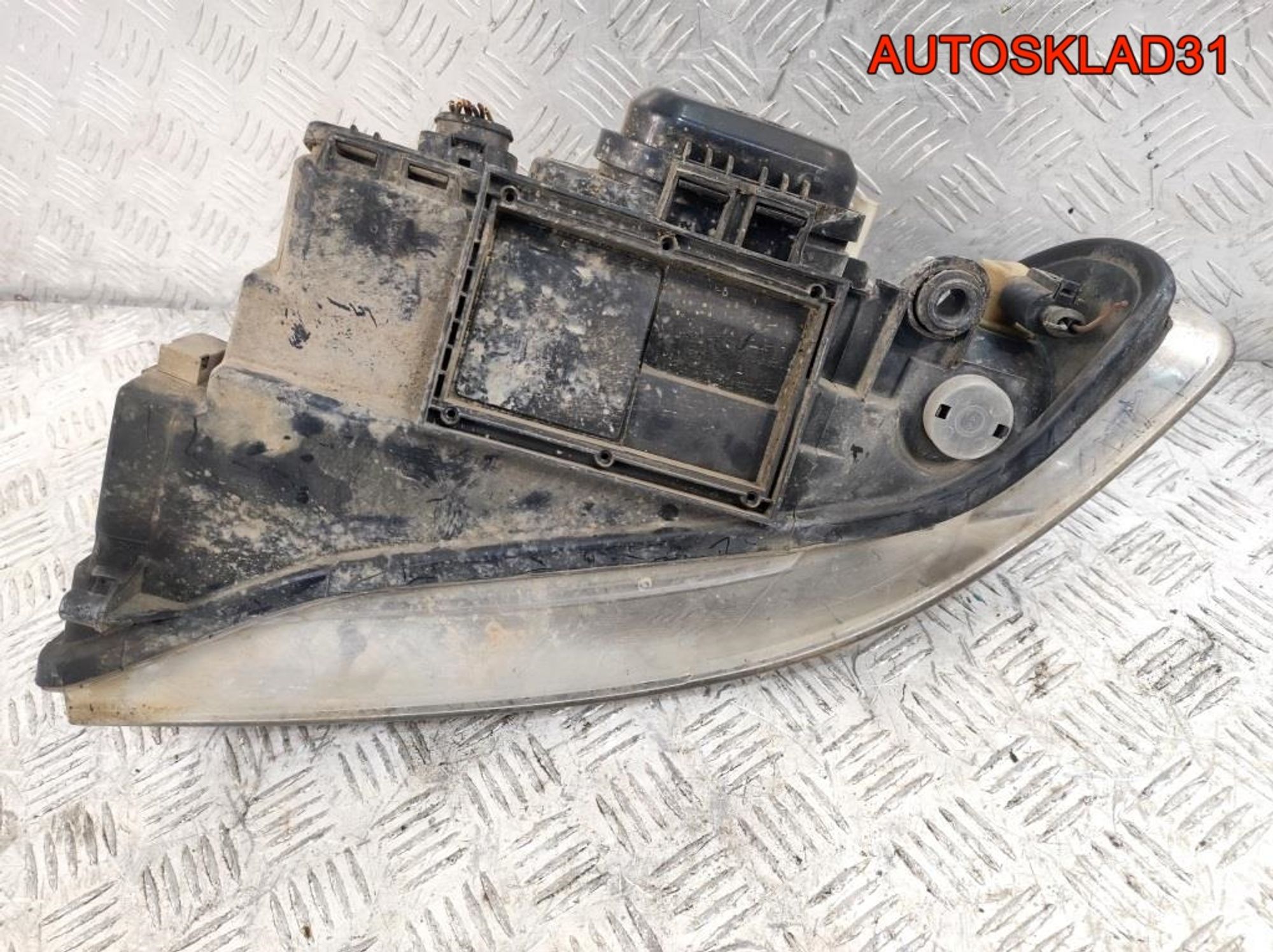 Фара правая Audi A4 B5 Рестайлинг 8D0941004AK, 10000 рублей, Дубовое