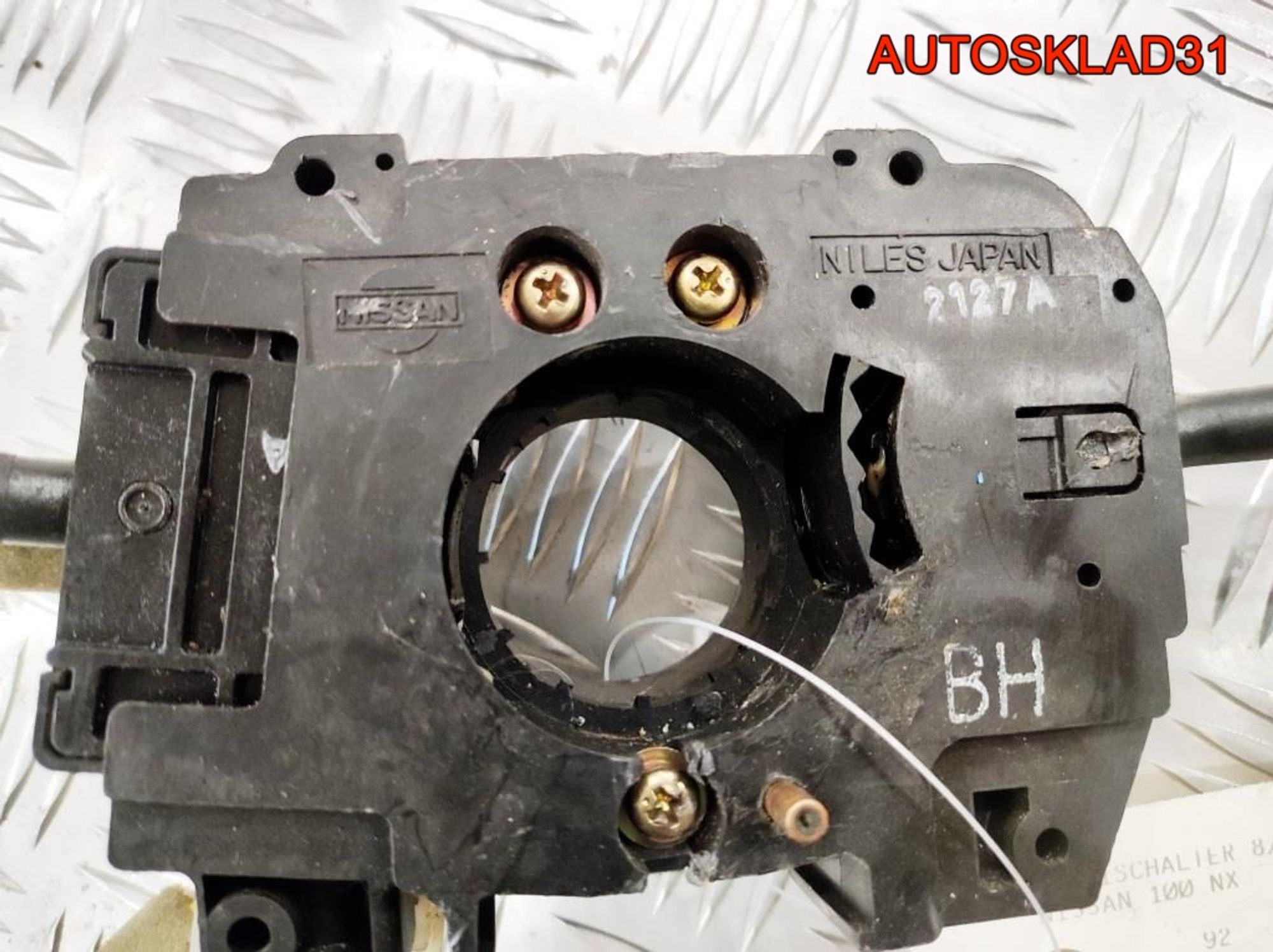Переключатель подрулевой Nissan 100NX B13 2556062C00, 1000 рублей, Дубовое
