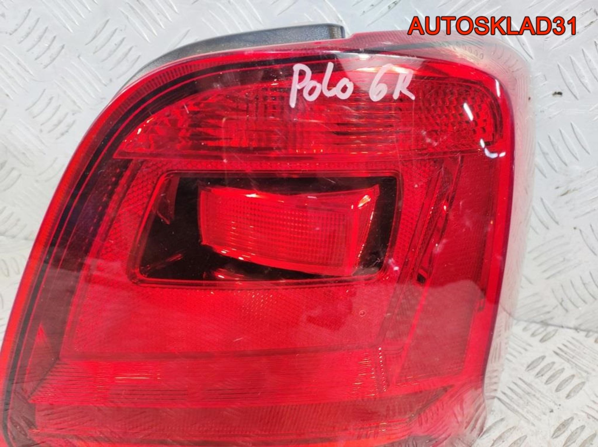 Фонарь задний правый VW Polo HB 6C0945096K Хетчбэк, 6500 рублей, Дубовое