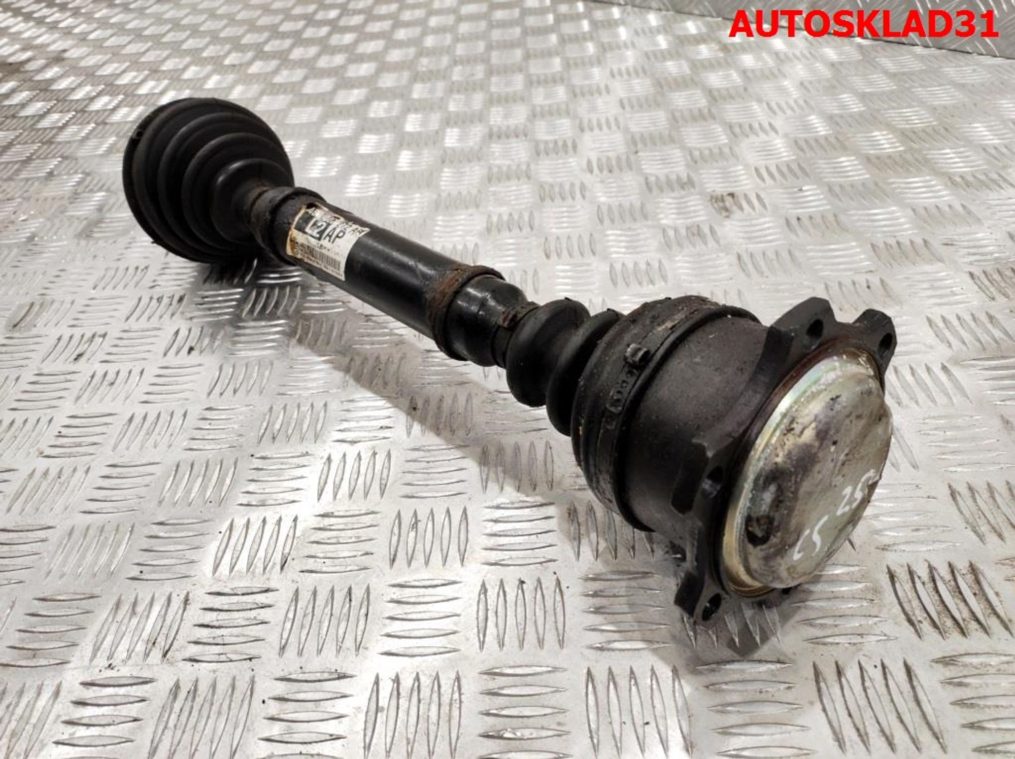 Полуось передняя правая Audi A6 C5 2,5 Дизель АКПП 4B0407272AP, 4000 рублей, Дубовое