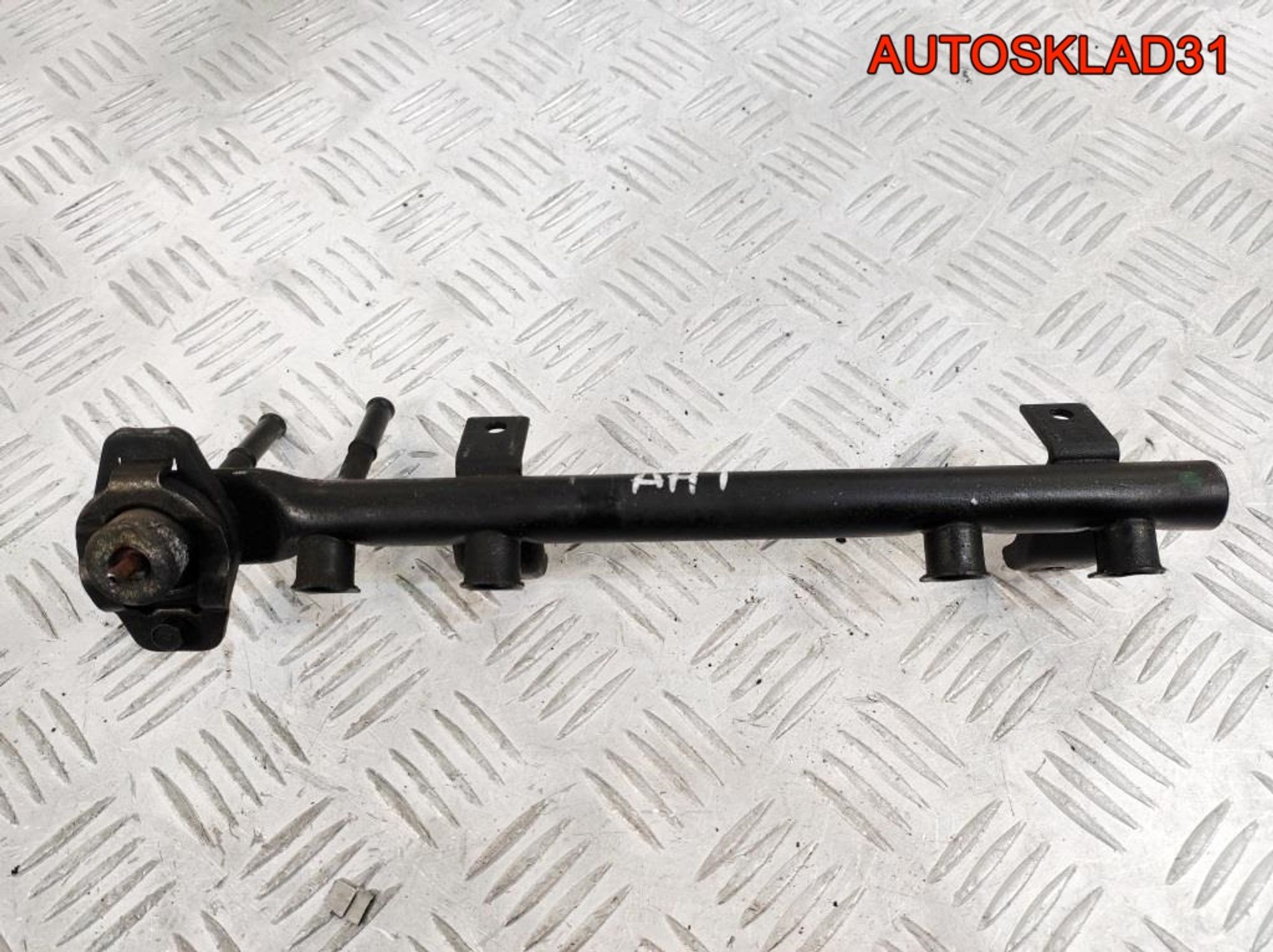 Рейка топливная VW Lupo 1.0 AHT 047133321A, 1800 рублей, Дубовое