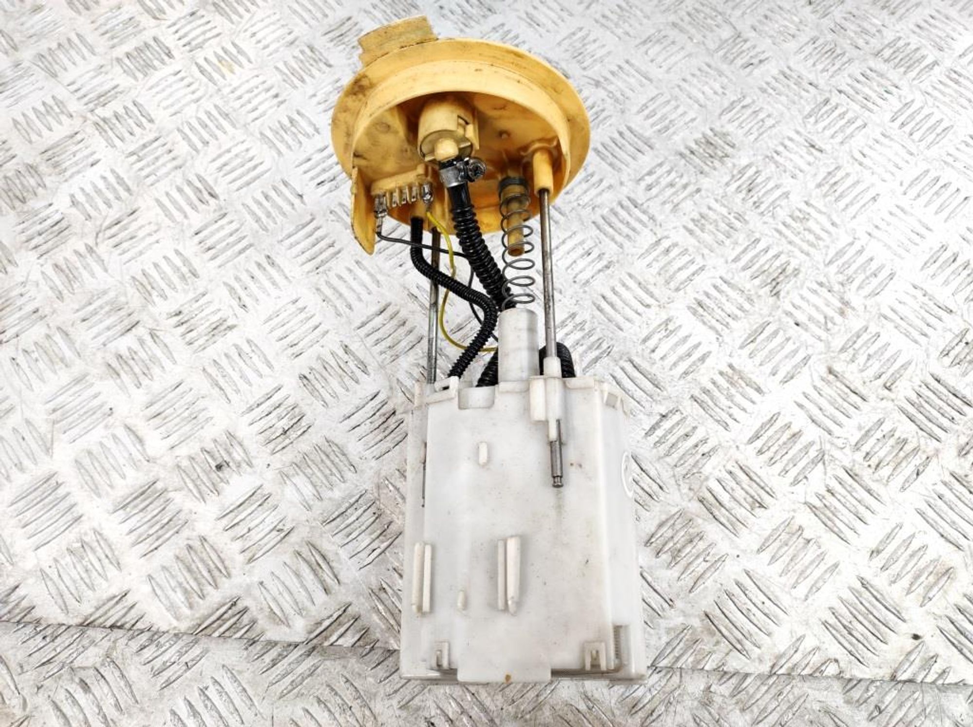 Насос топливный VW Golf 6 1,9 Дизель, 2000 рублей, Дубовое