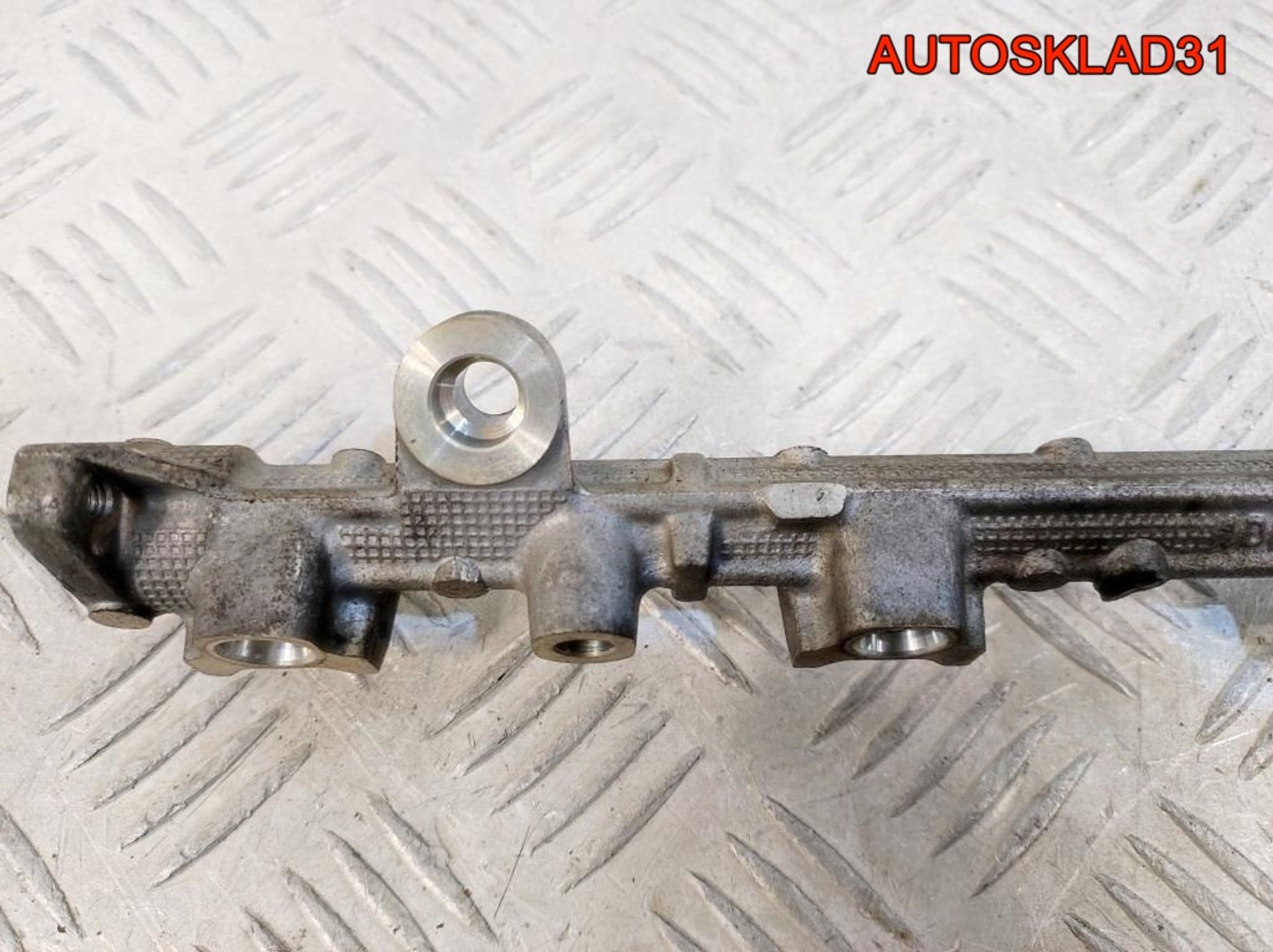 Рейка топливная Mitsubishi Carisma DA 1,6 4G92, 900 рублей, Дубовое