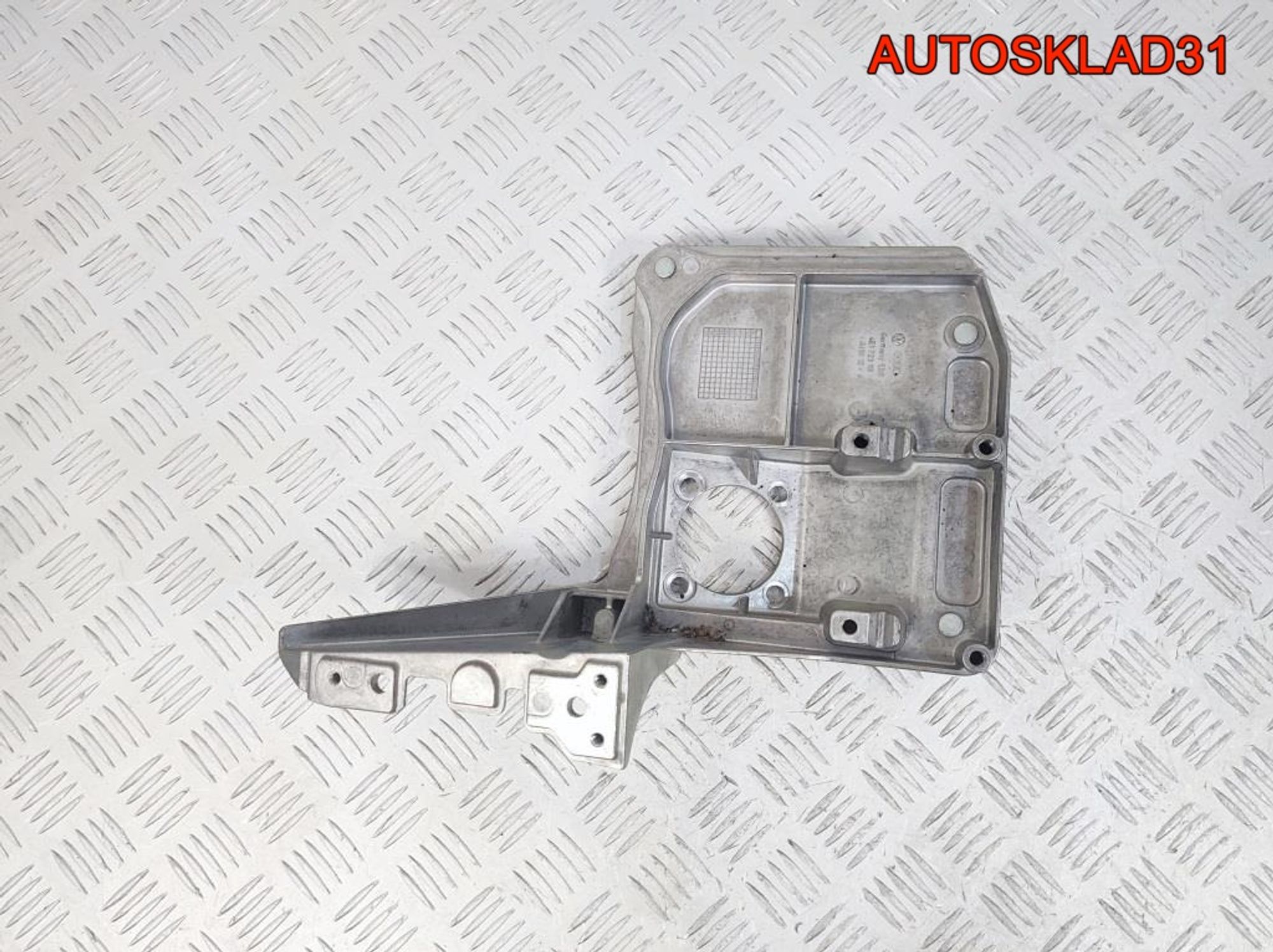 Кронштейн педали газа Audi A8 D3 4E1723111, 900 рублей, Дубовое