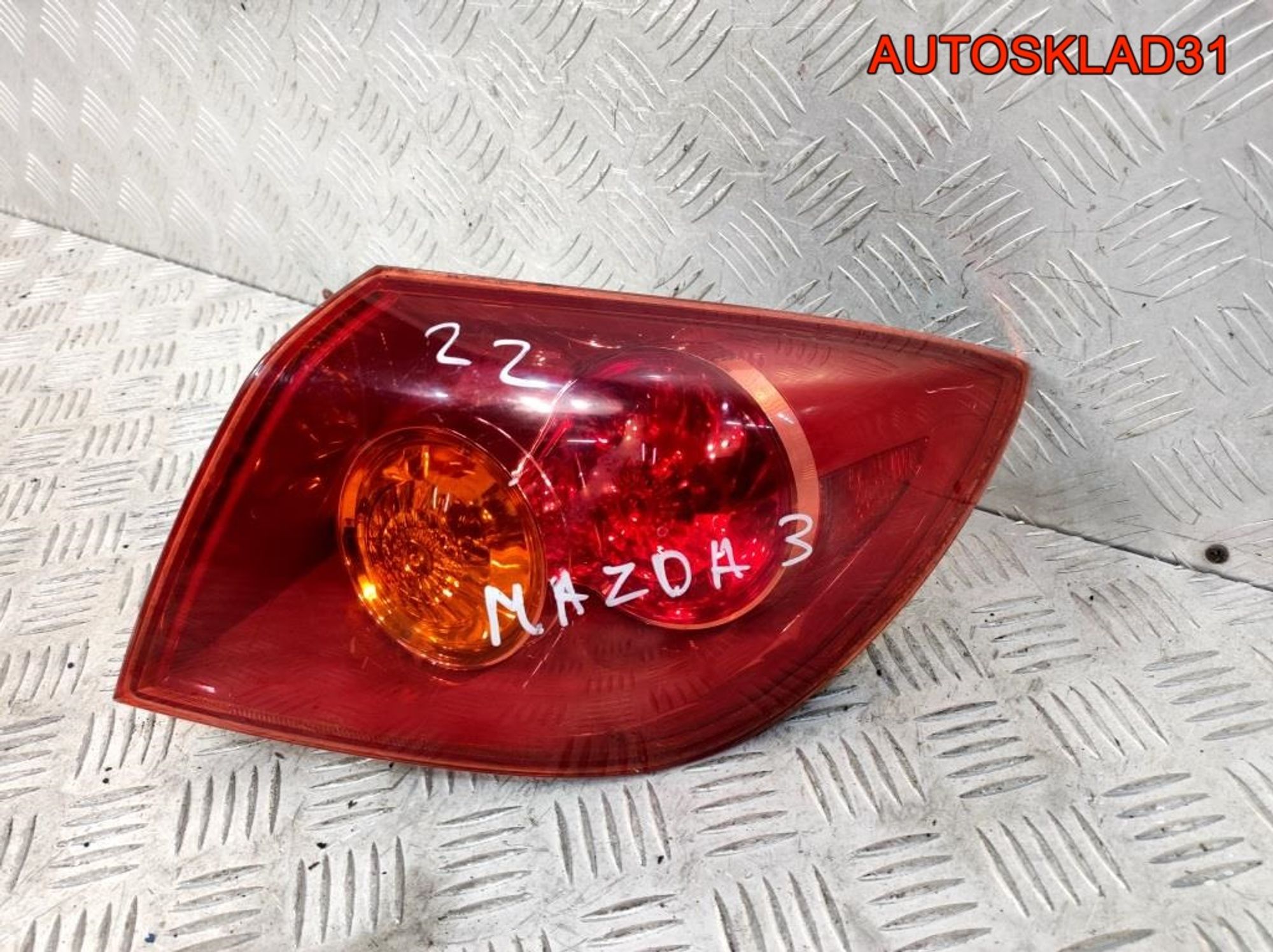 Фонарь задний правый Mazda 3 BP4K51170D Хетчбэк, 2700 рублей, Дубовое
