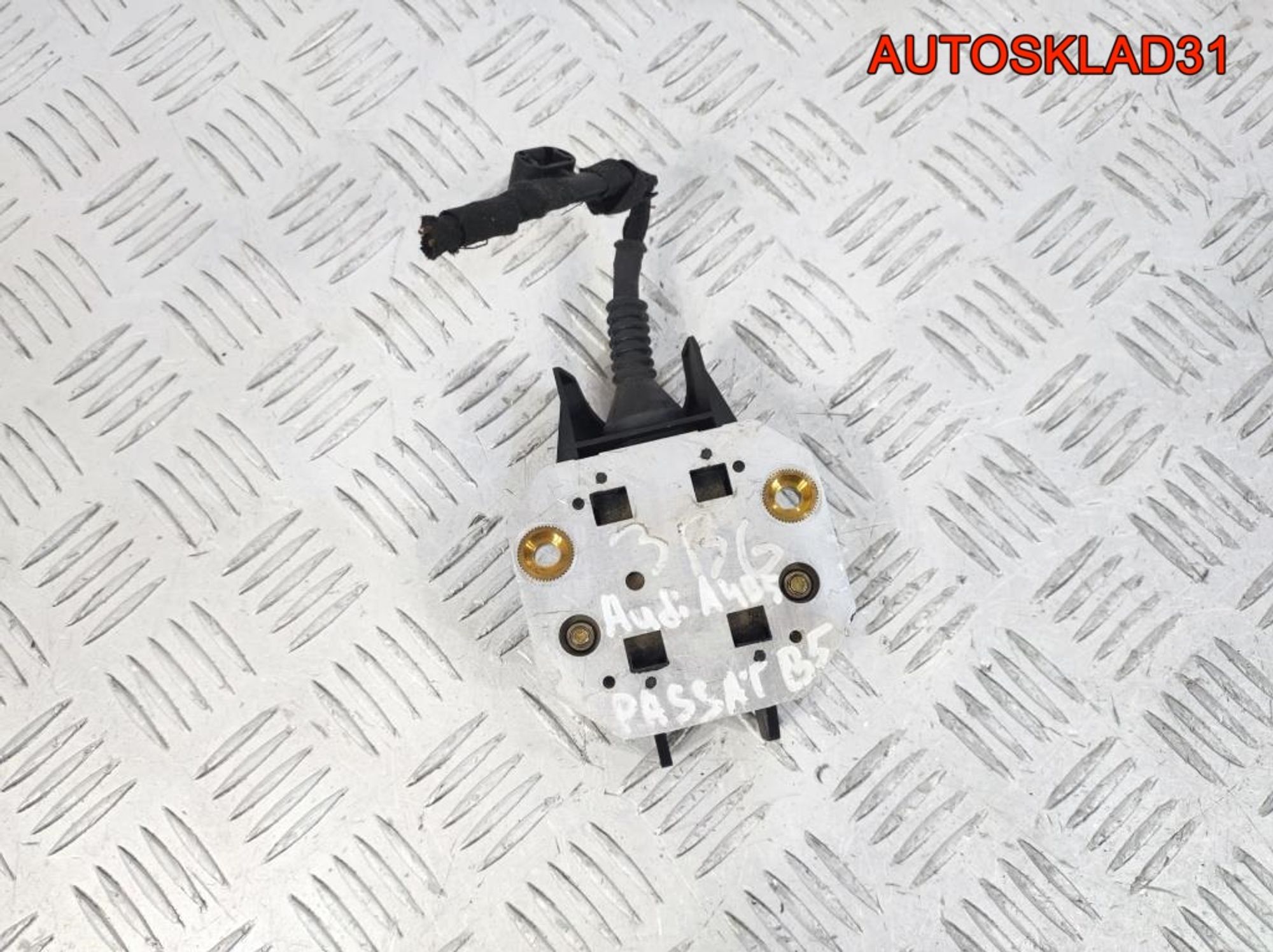 Датчик ускорения Volkswagen Passat B5 4B0907637A, 900 рублей, Дубовое