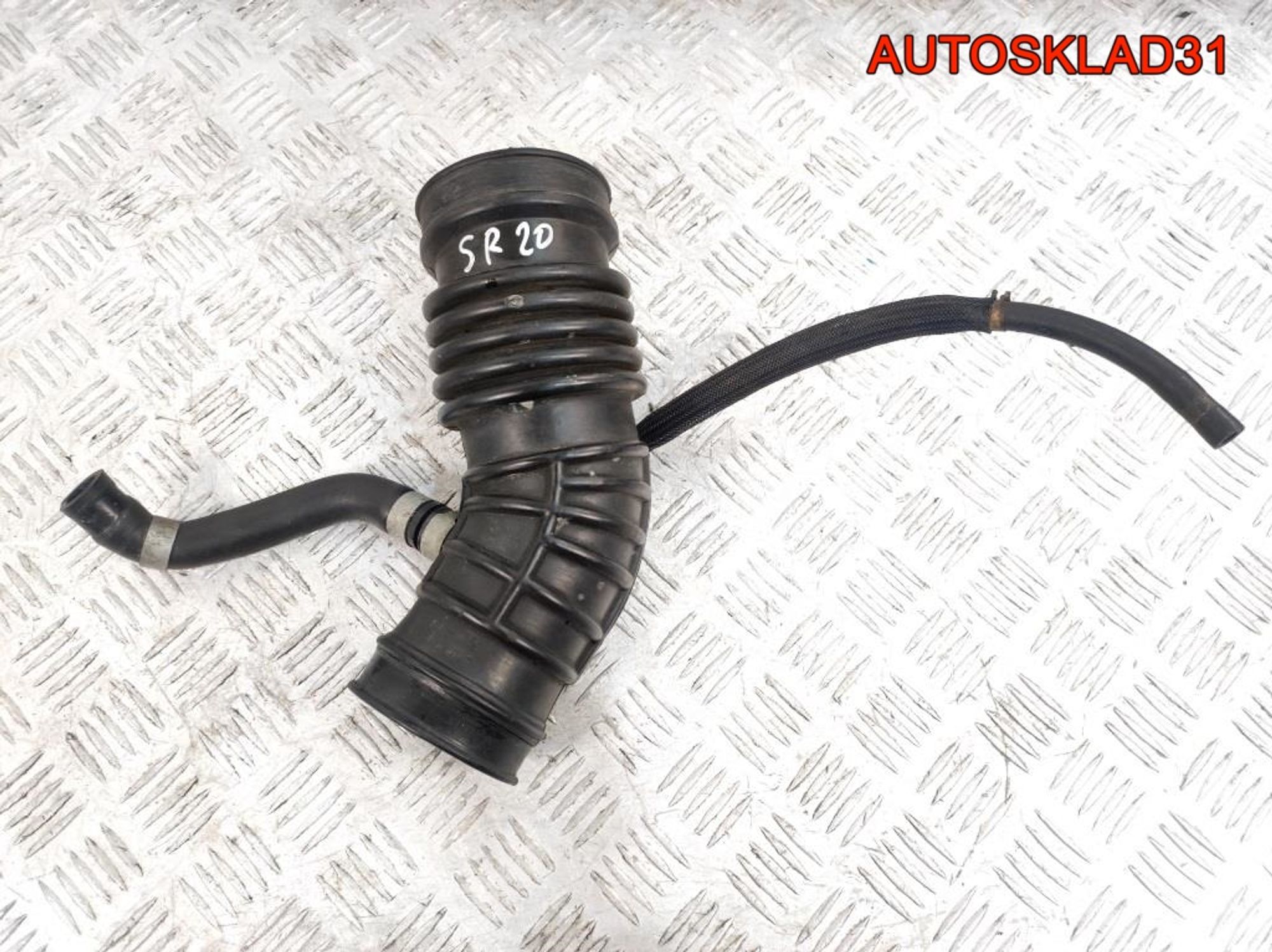 Патрубок воздушного фильтра Nissan Primera P11 165785V000, 1500 рублей, Дубовое