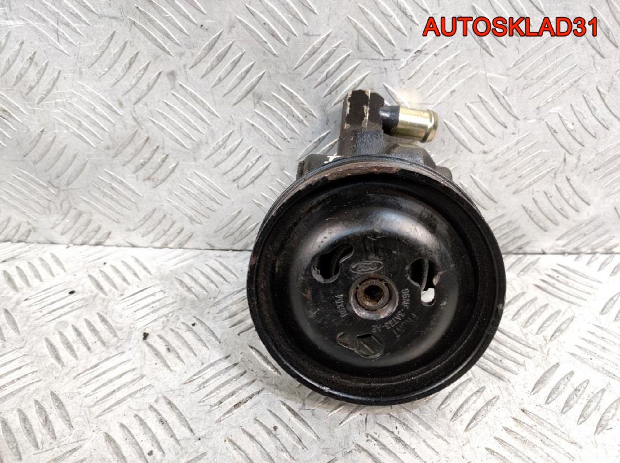 Насос ГУР Ford Fiesta Mk4 1.3 Бензин 96MF3A733AE, 1800 рублей, Дубовое