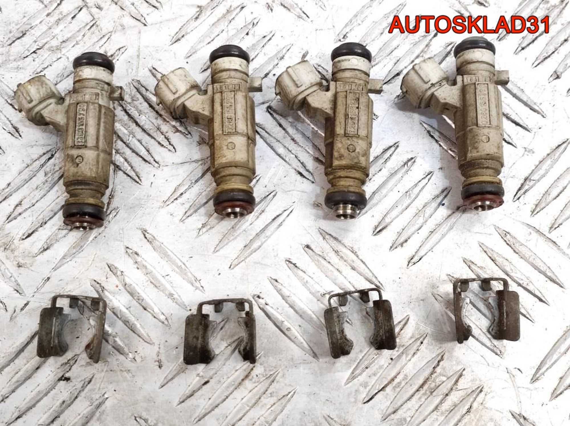 Форсунка топливная Nissan Primera P11 2,0 SR20DE 166007J500, 600 рублей, Дубовое