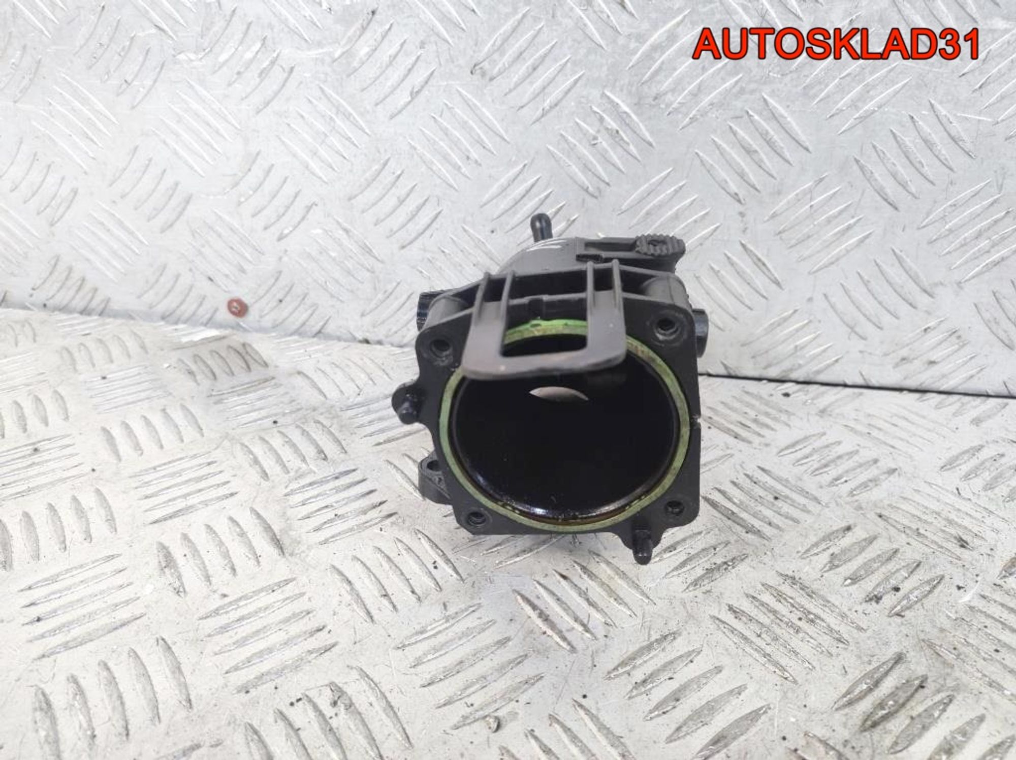 Воздуховод Volkswagen Tiguan 1,4 CAV 03C129721B, 900 рублей, Дубовое