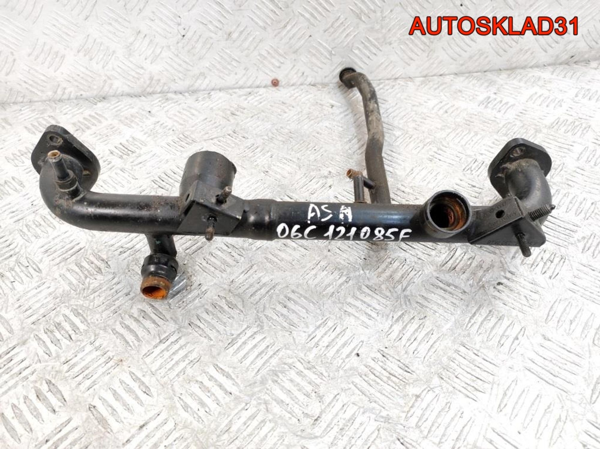 Трубка системы охлаждения Audi A4 B6 3,0 ASN 06C121085F, 1500 рублей, Дубовое