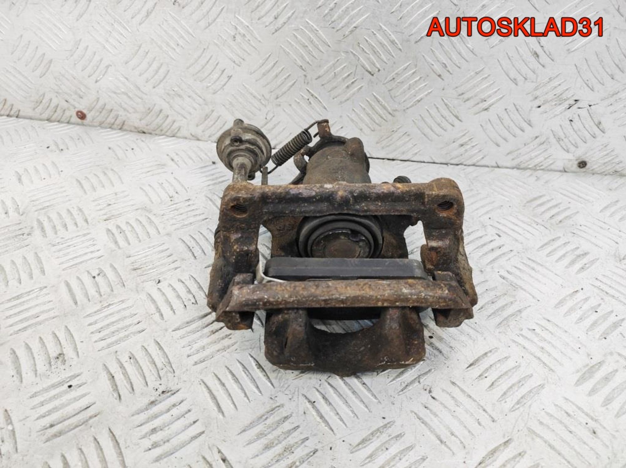 Суппорт тормозной задний левый Chevrolet Cruze, 4500 рублей, Дубовое