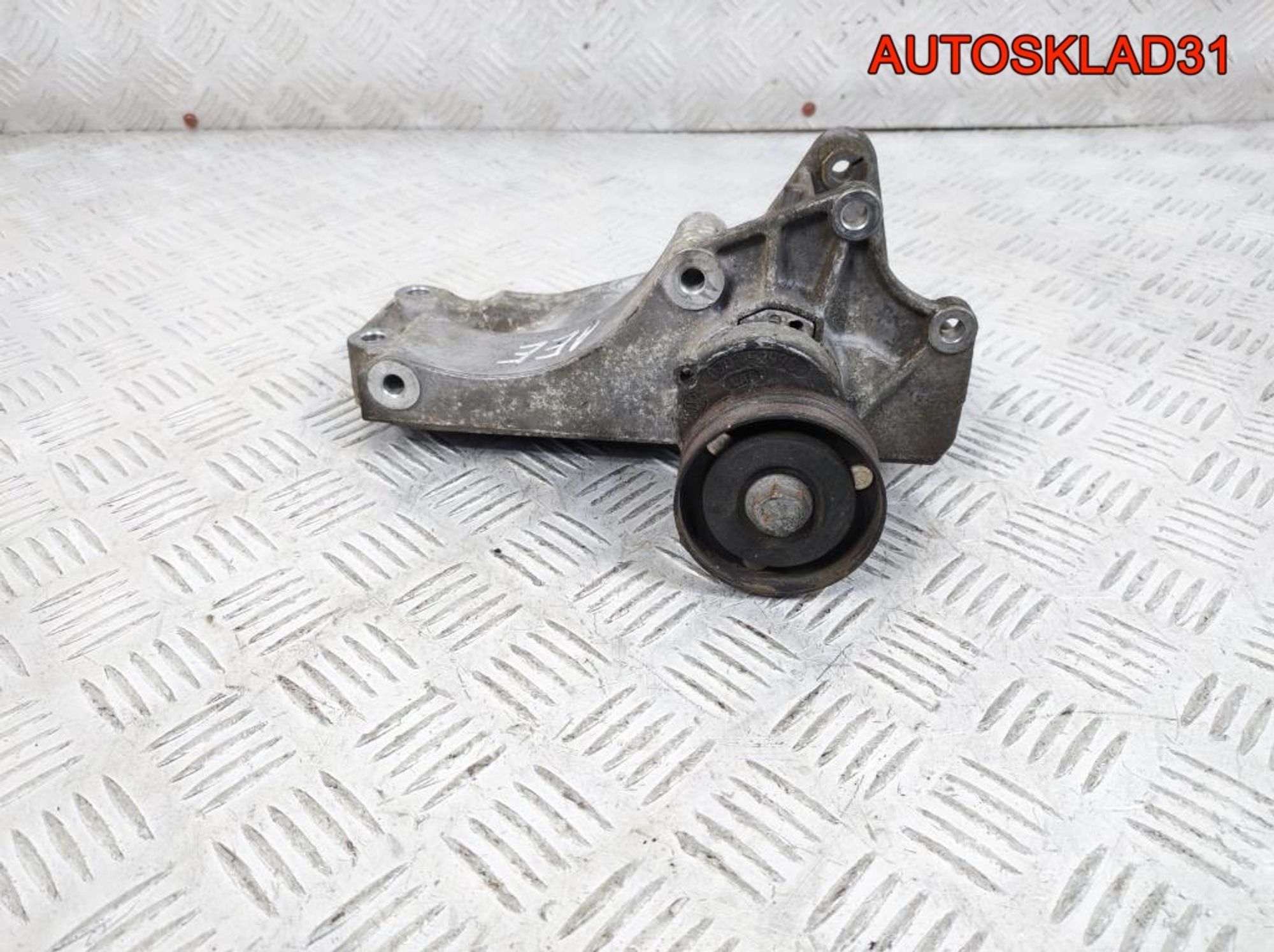 Кронштейн генератора Skoda Octavia A4 030145169H, 1300 рублей, Дубовое