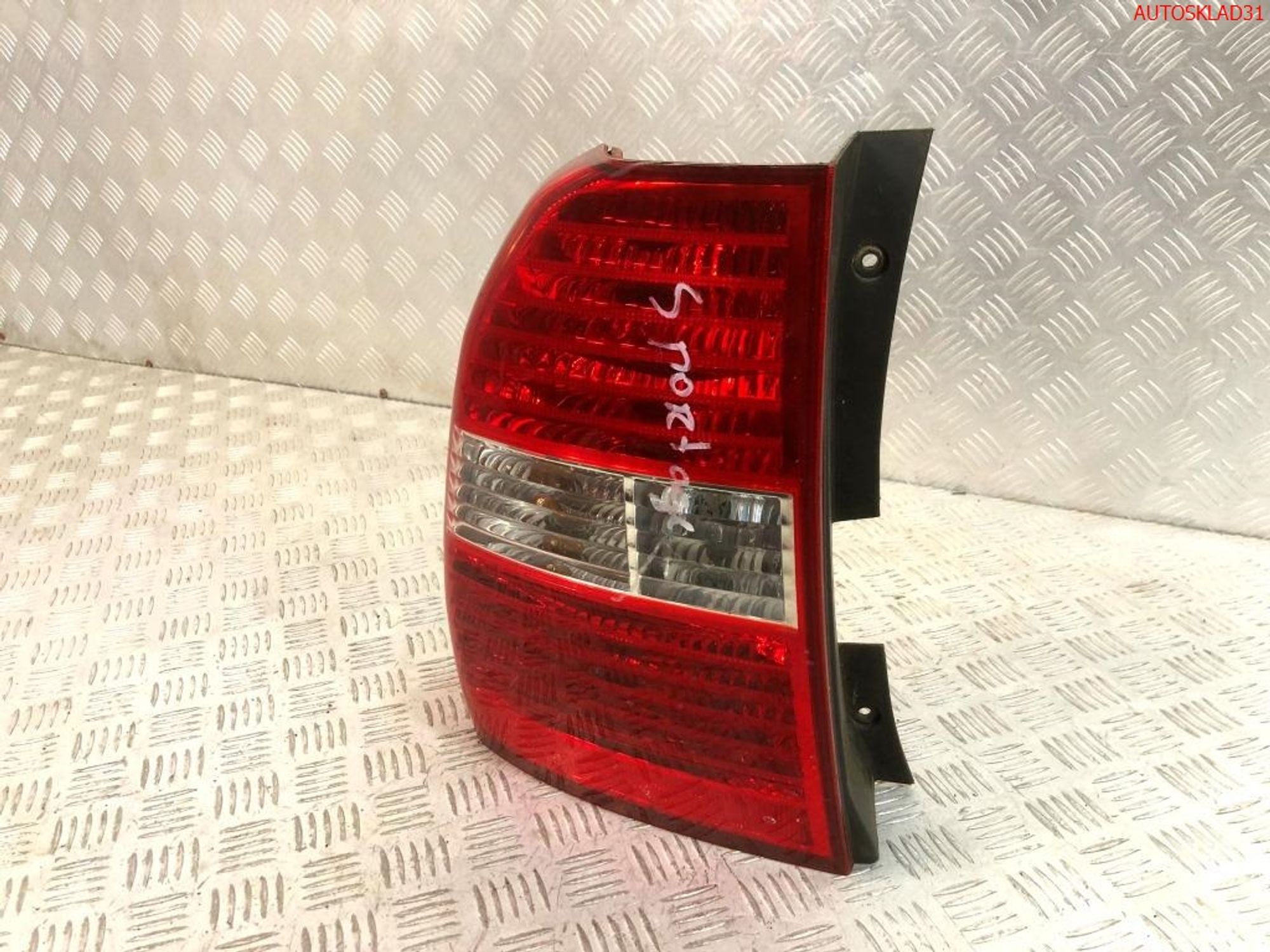 Фонарь задний левый Kia Sportage 2 924011F010, 6000 рублей, Дубовое